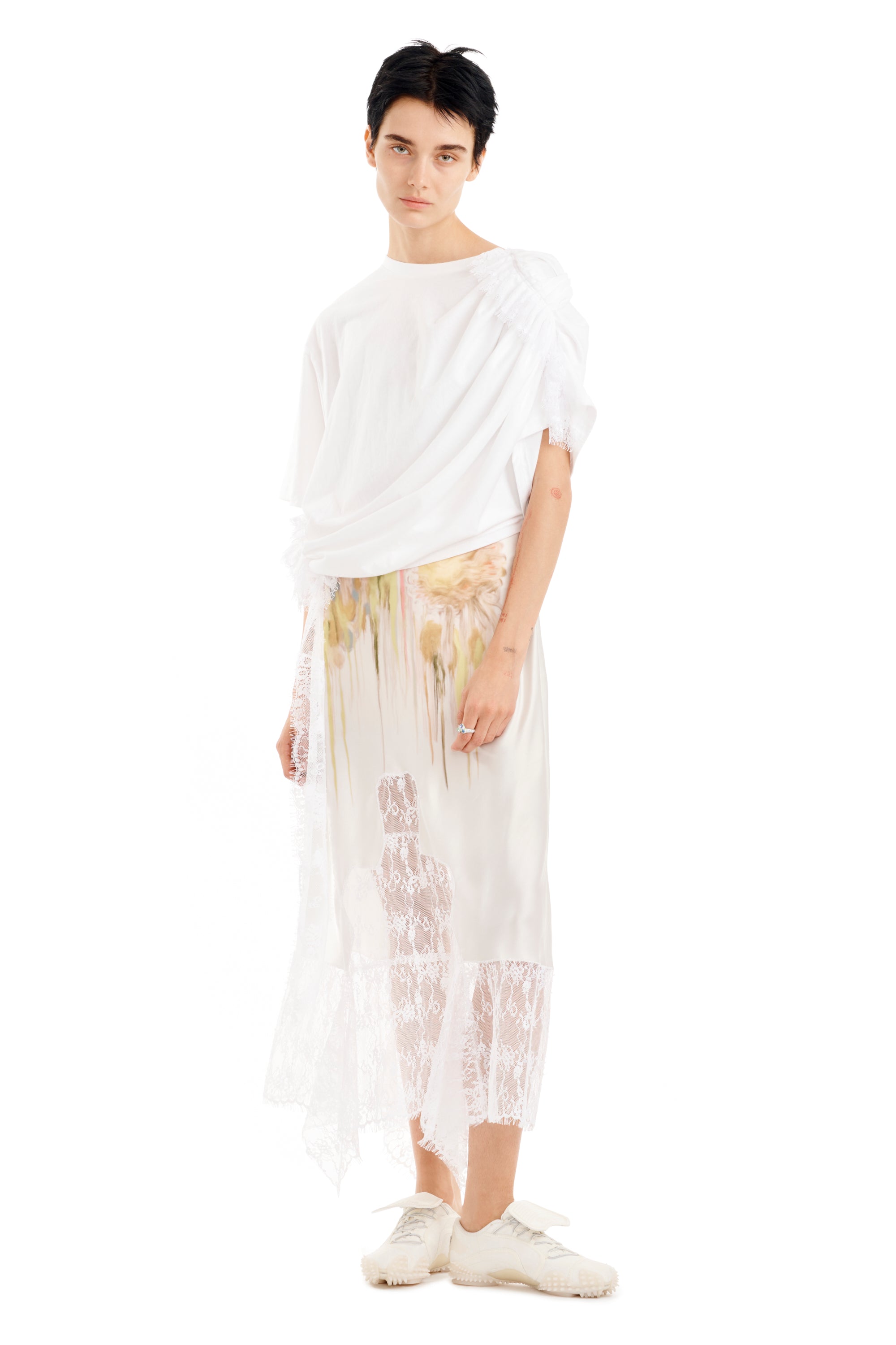 WHITE LACE EVA TEE