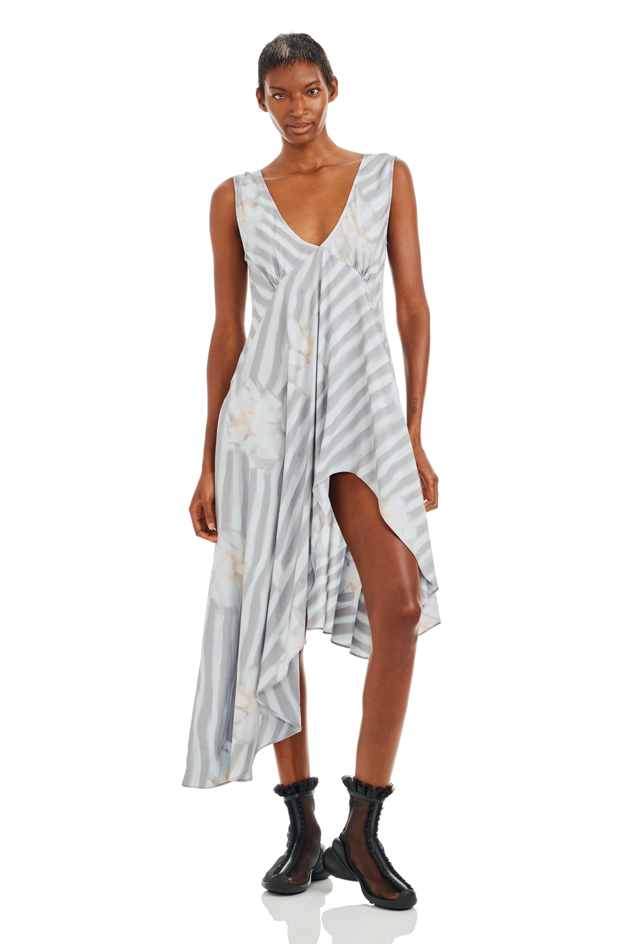 WASHED WAVY NAVY FLOWER STRIPE TULIP DRESS