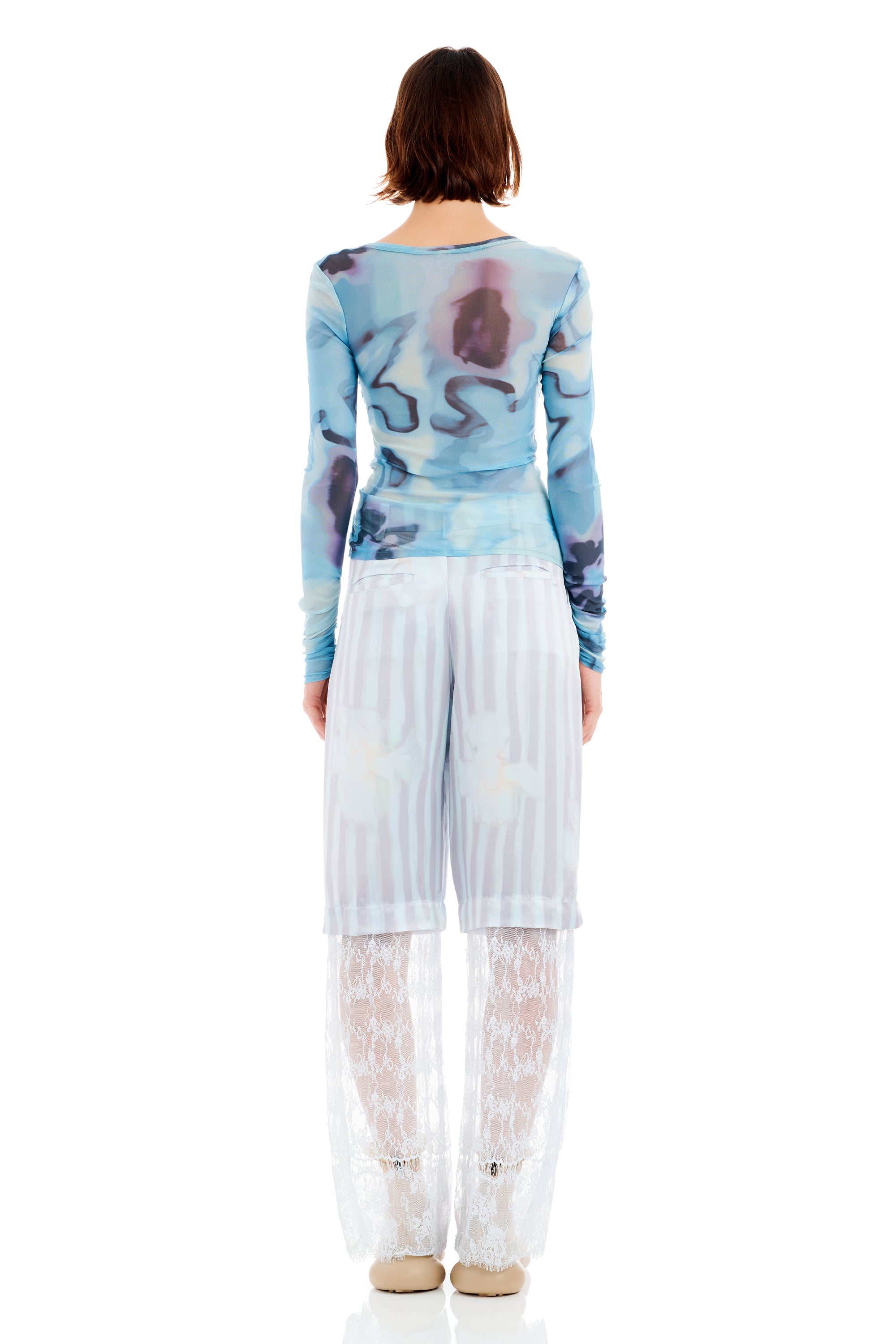 SKY WATERCOLOR FLORAL SERPENTINE L/S TOP