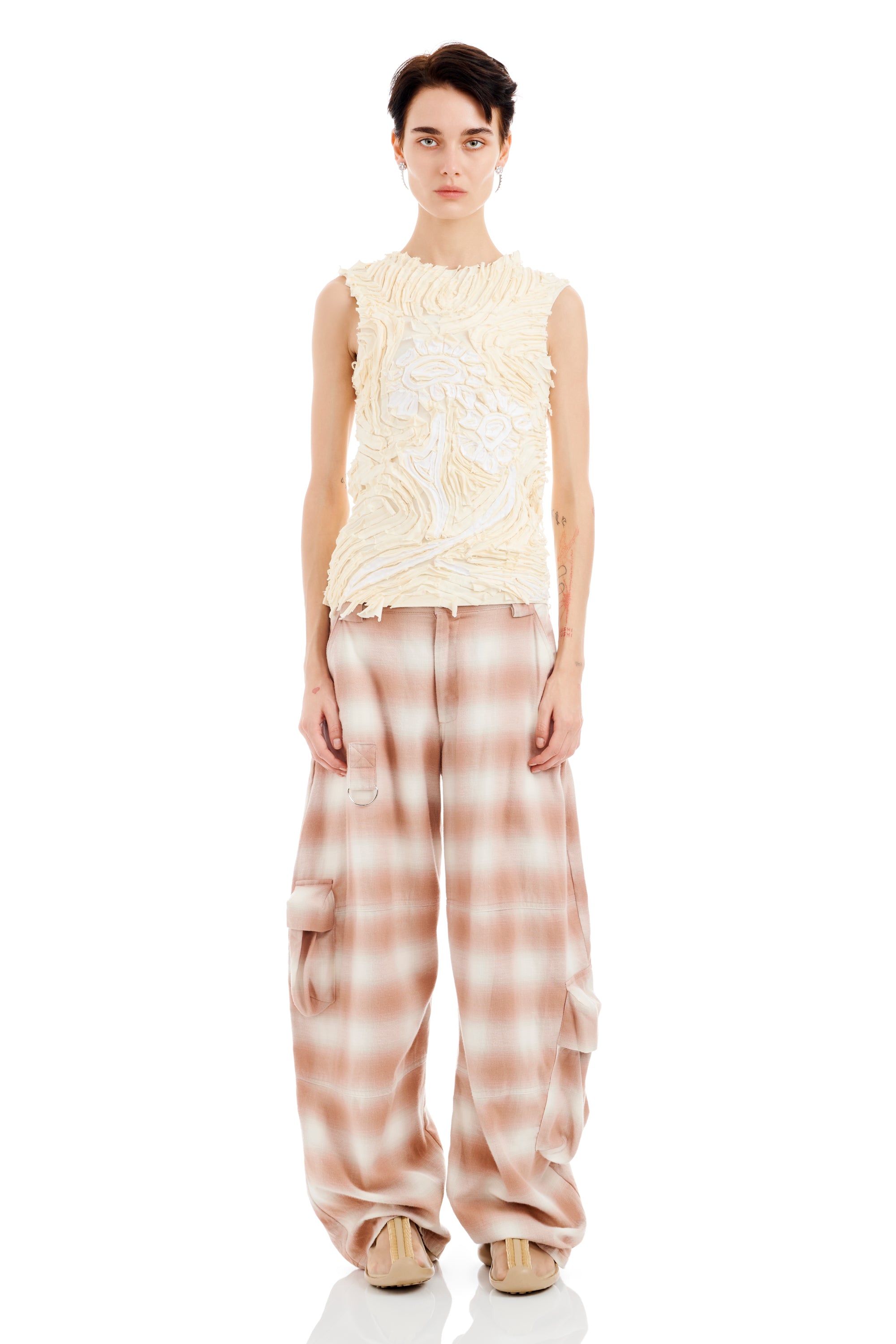 IVORY CHIRP FLOWER TANK