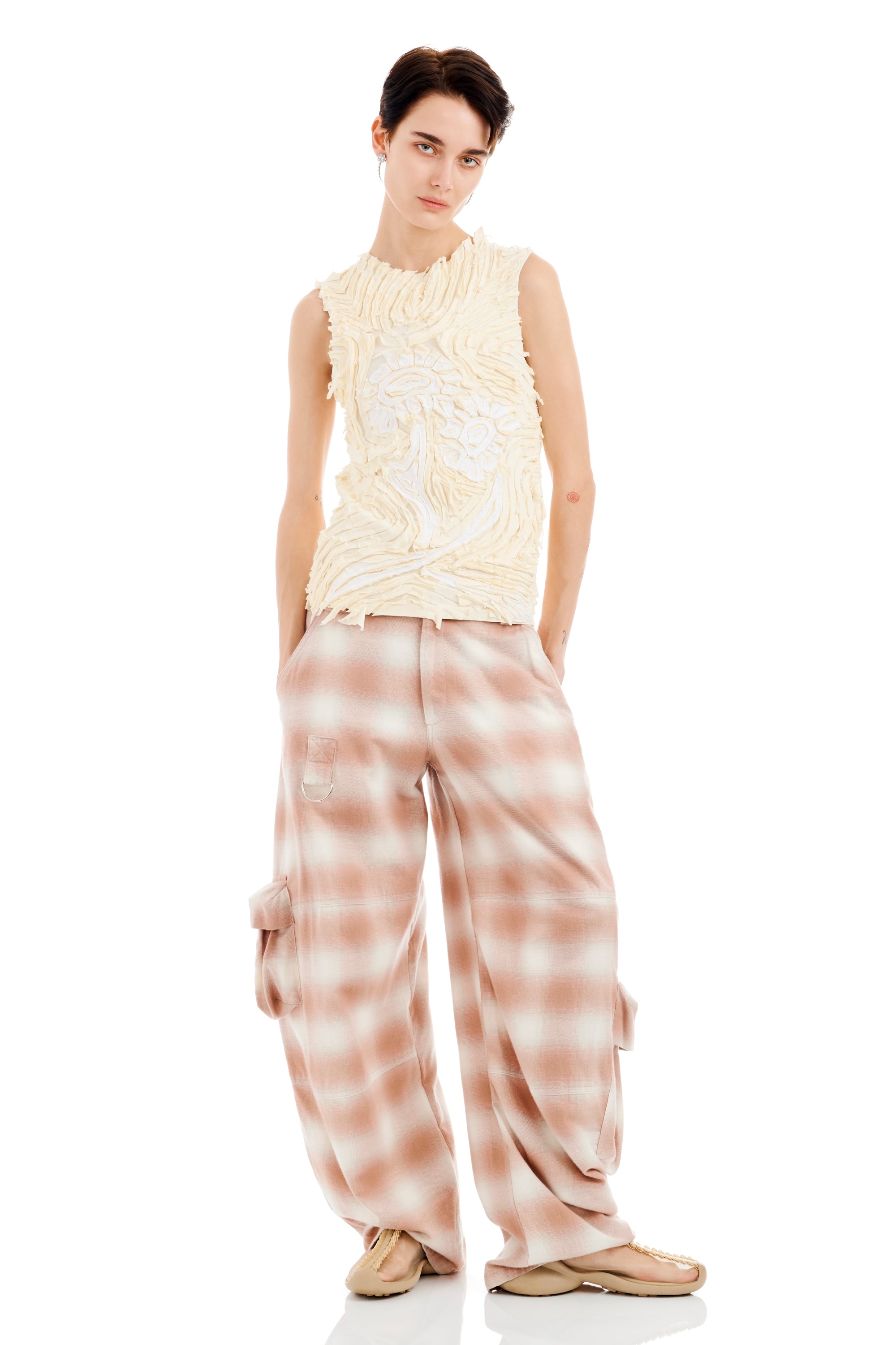 IVORY CHIRP FLOWER TANK