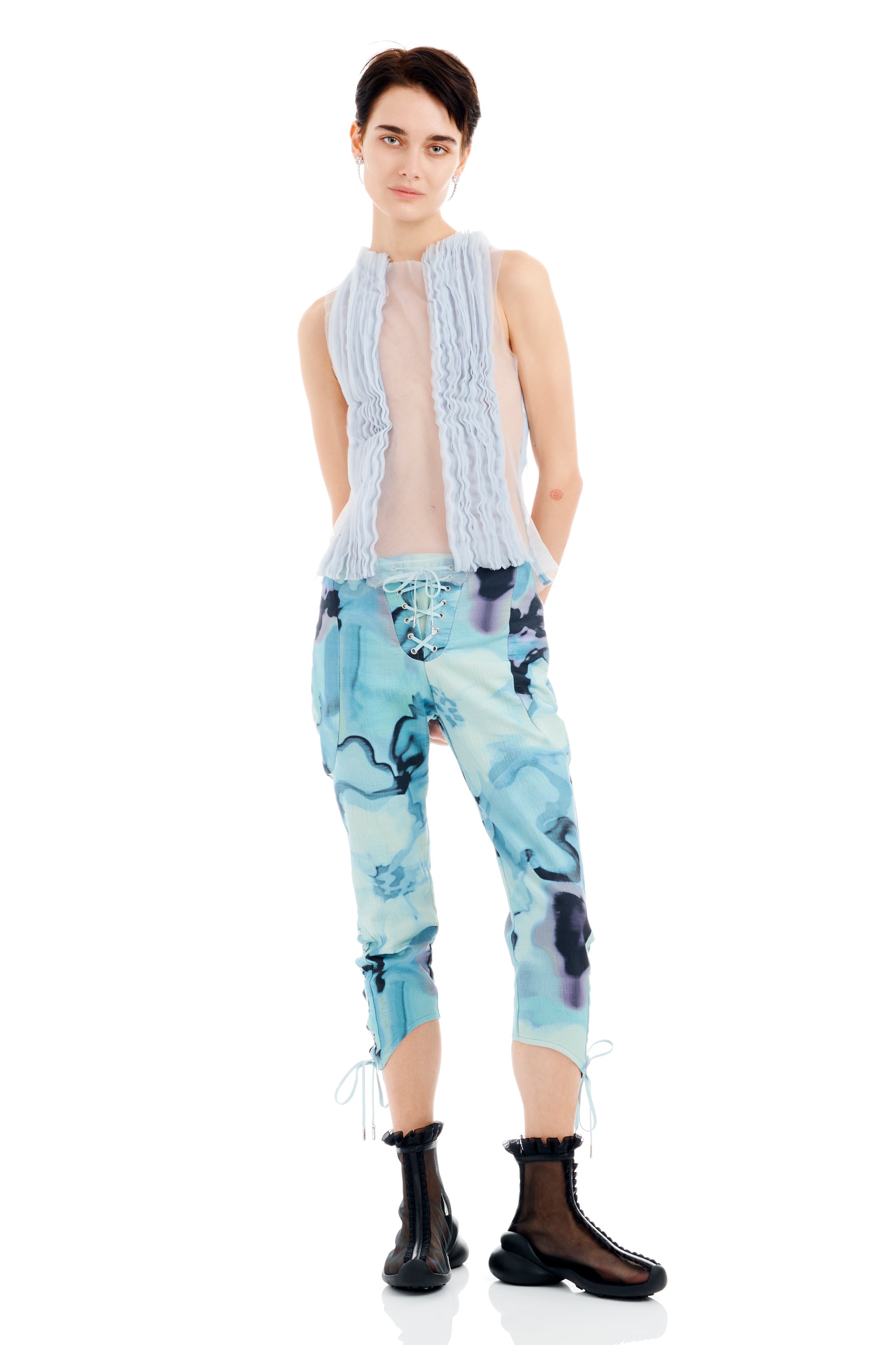 SKY WATERCOLOR FLORAL BANEBERRY PANT