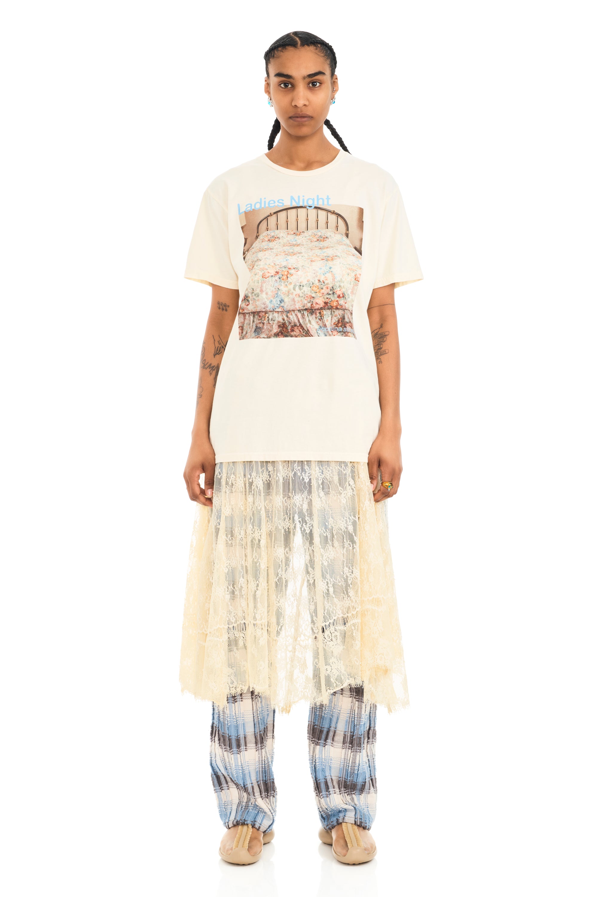 LADIES NIGHT GRAPHIC TEE