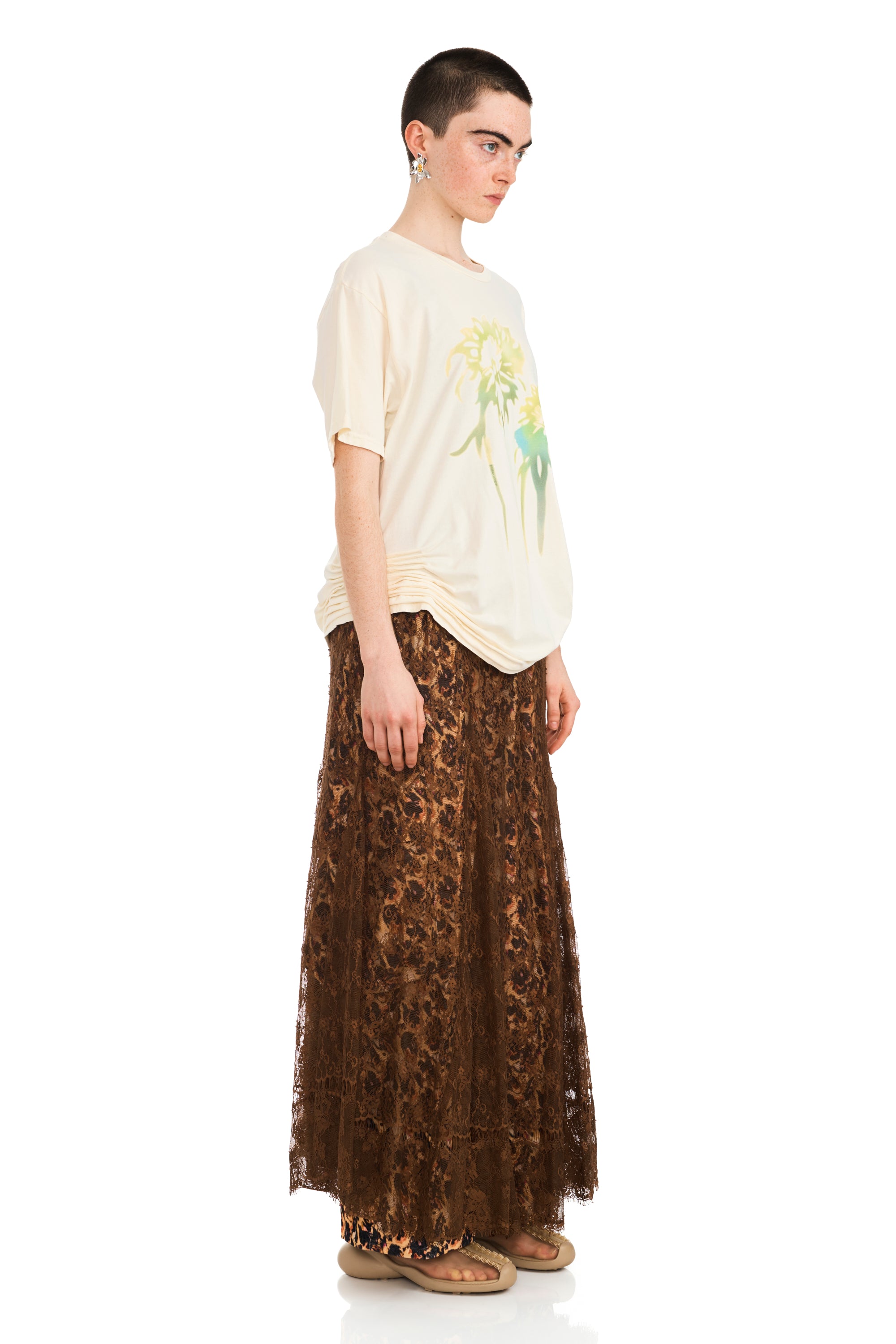 BUTTER FADED FLOWER KATINA TEE