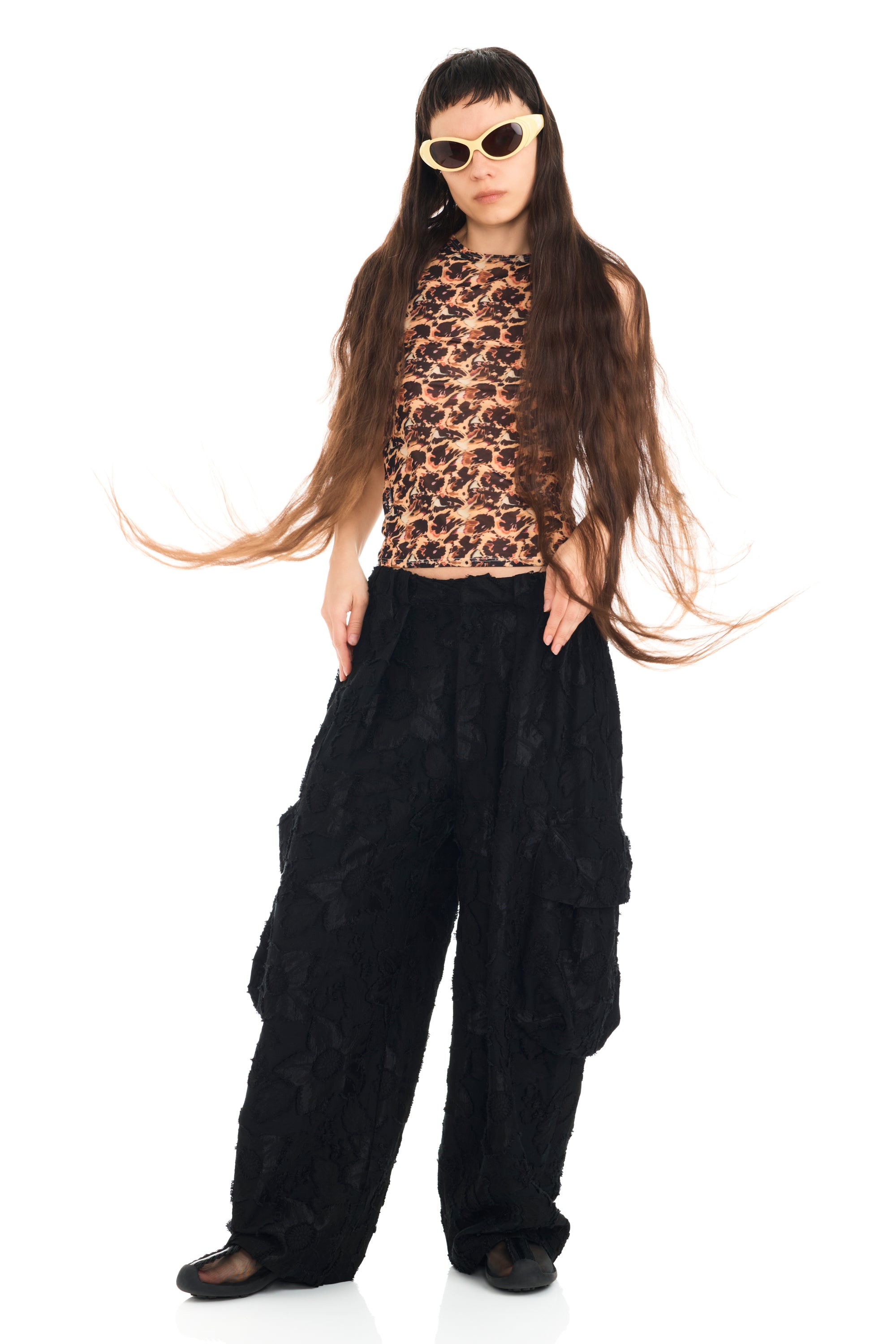 パンツ [COLLINA STRADA] CARGO SWEATPANT BLACK HEART 25.01.