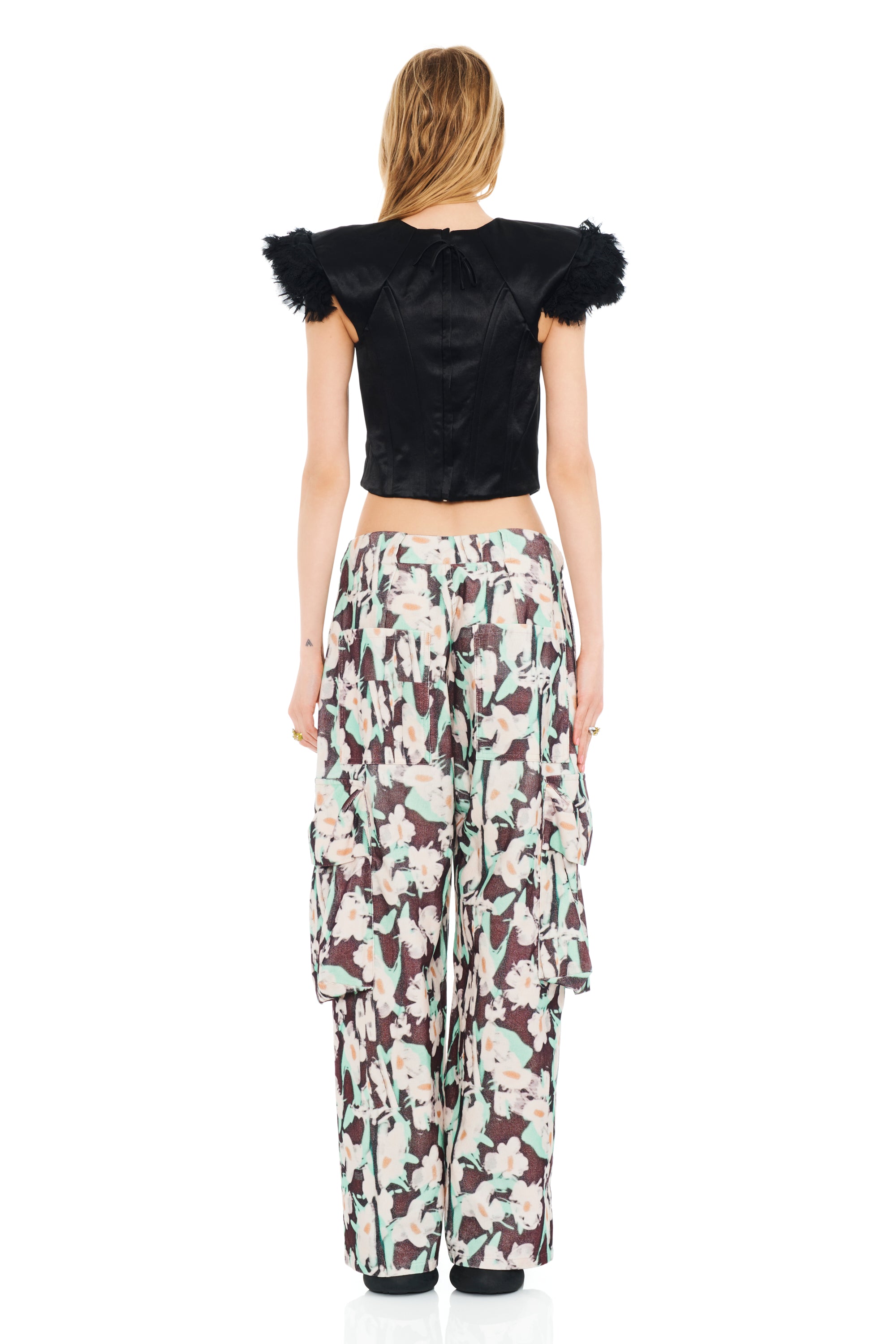 BLACK PAINTED DAISY PLEATED CARGO PANT