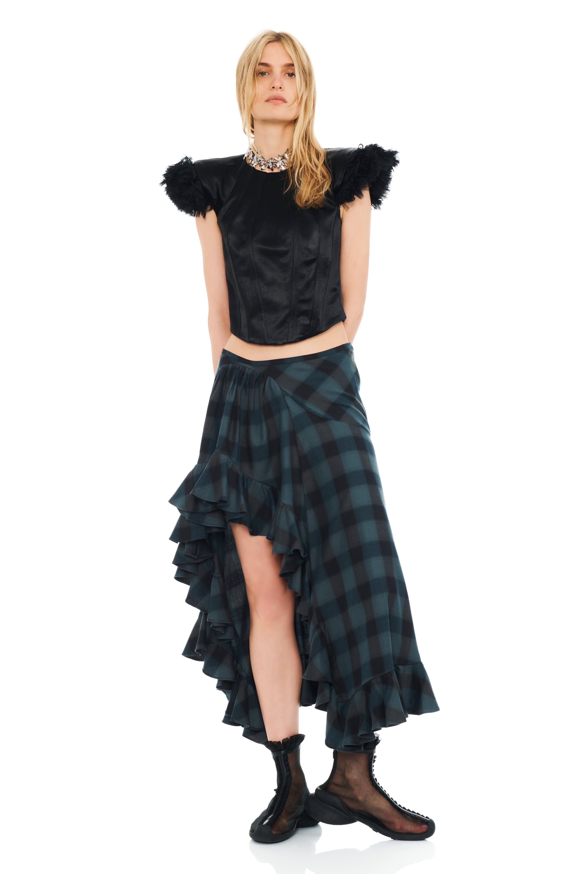 Women's Plus Size Mini Plaid Skirt - Red & Black|Moon Wood Women's Plus Size Mini Plaid Skirt - Red & Black|Moon Wood