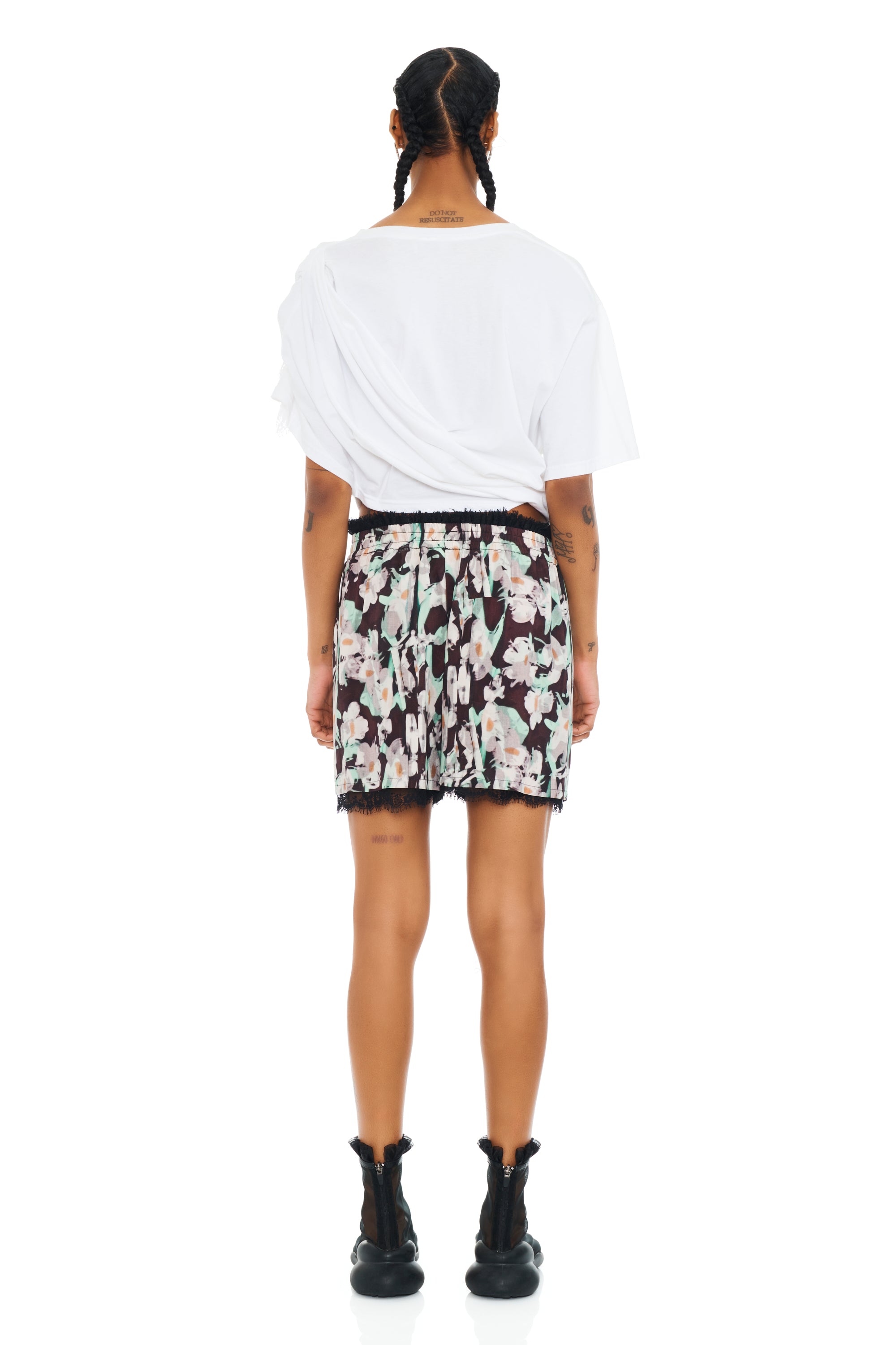 BLACK PAINTED DAISY MINI ODEON BOXER