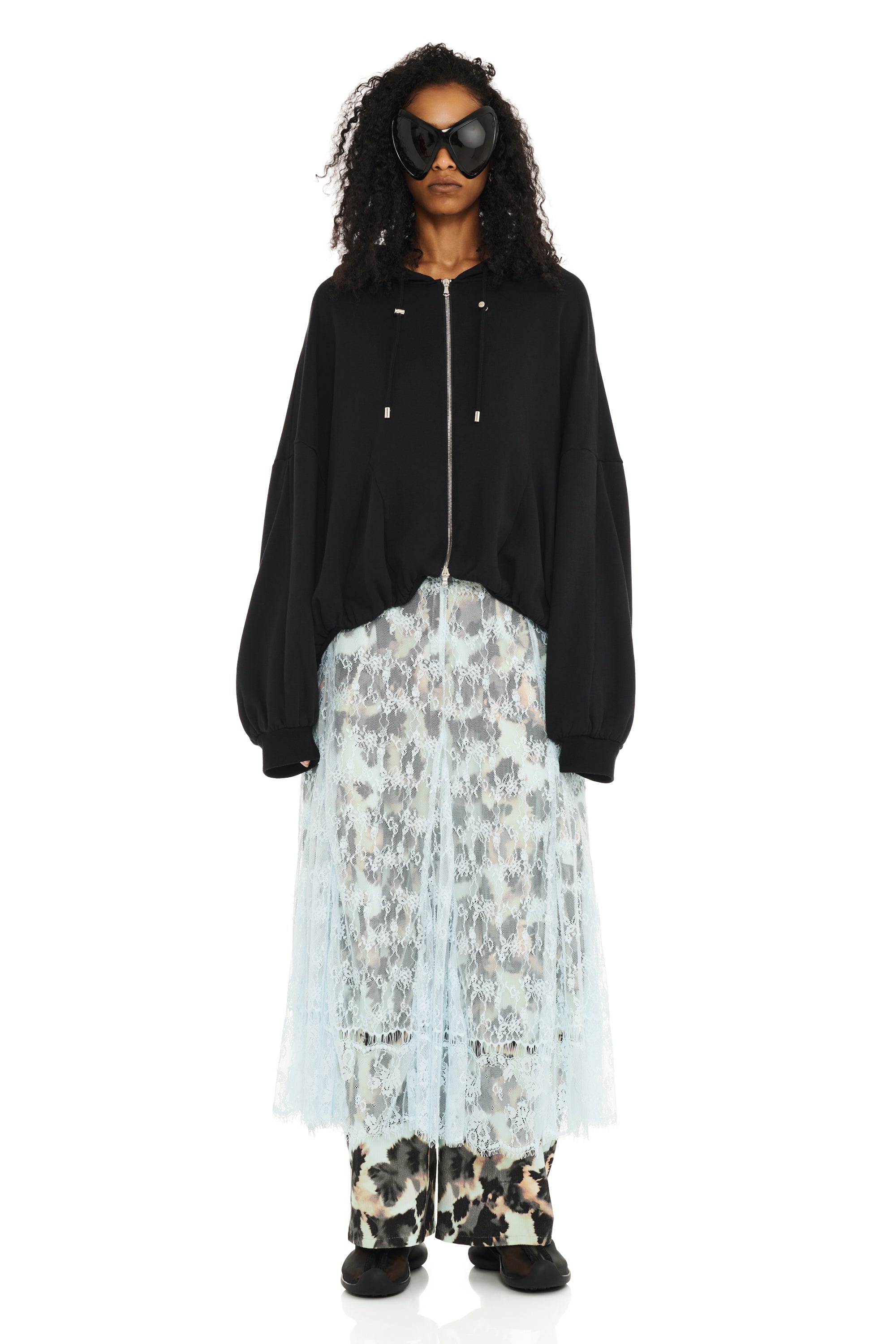 BLACK GATHERED ZIP UP HOODIE