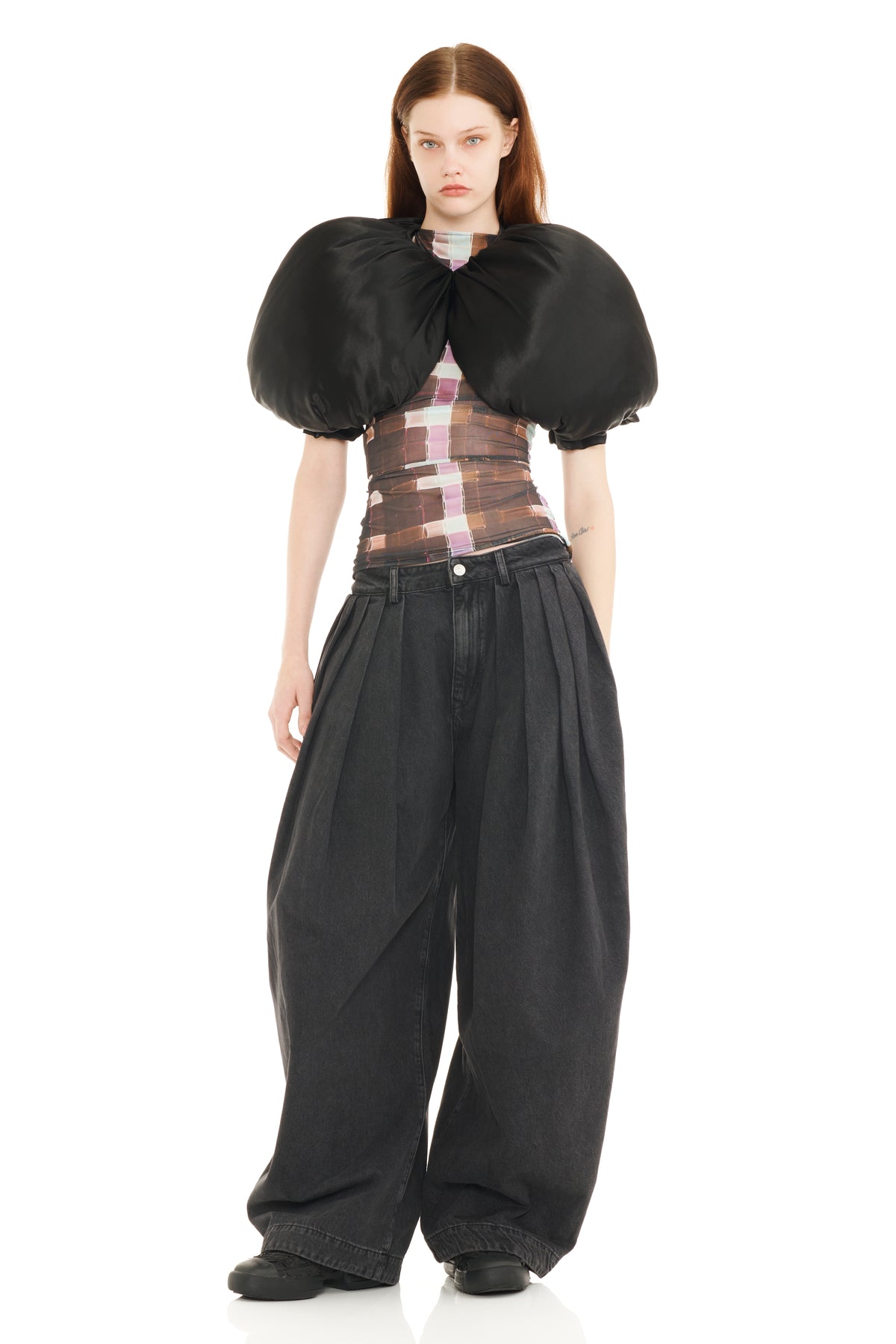 BLACK CLAUDIA TOP