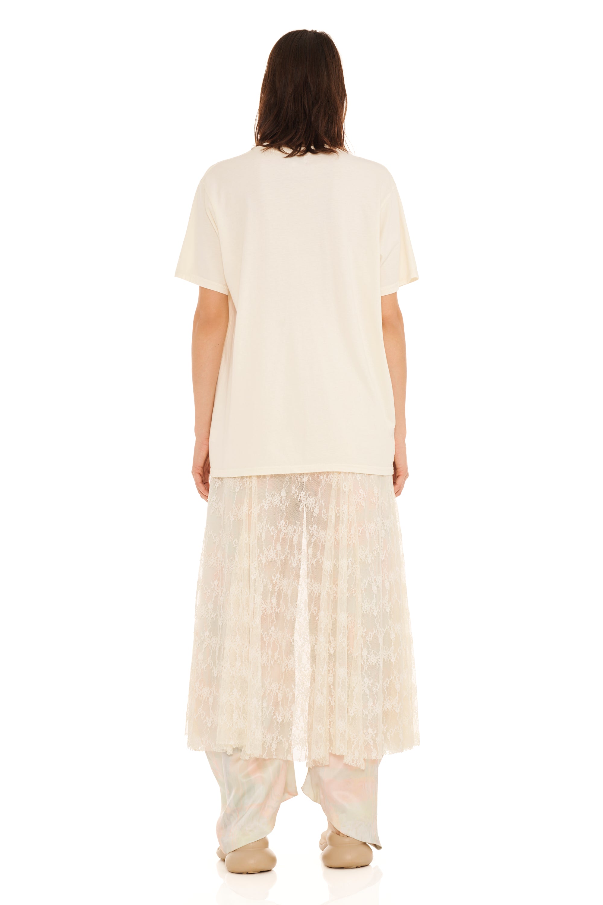 IVORY FLOWER PETAL GRAPHIC TEE