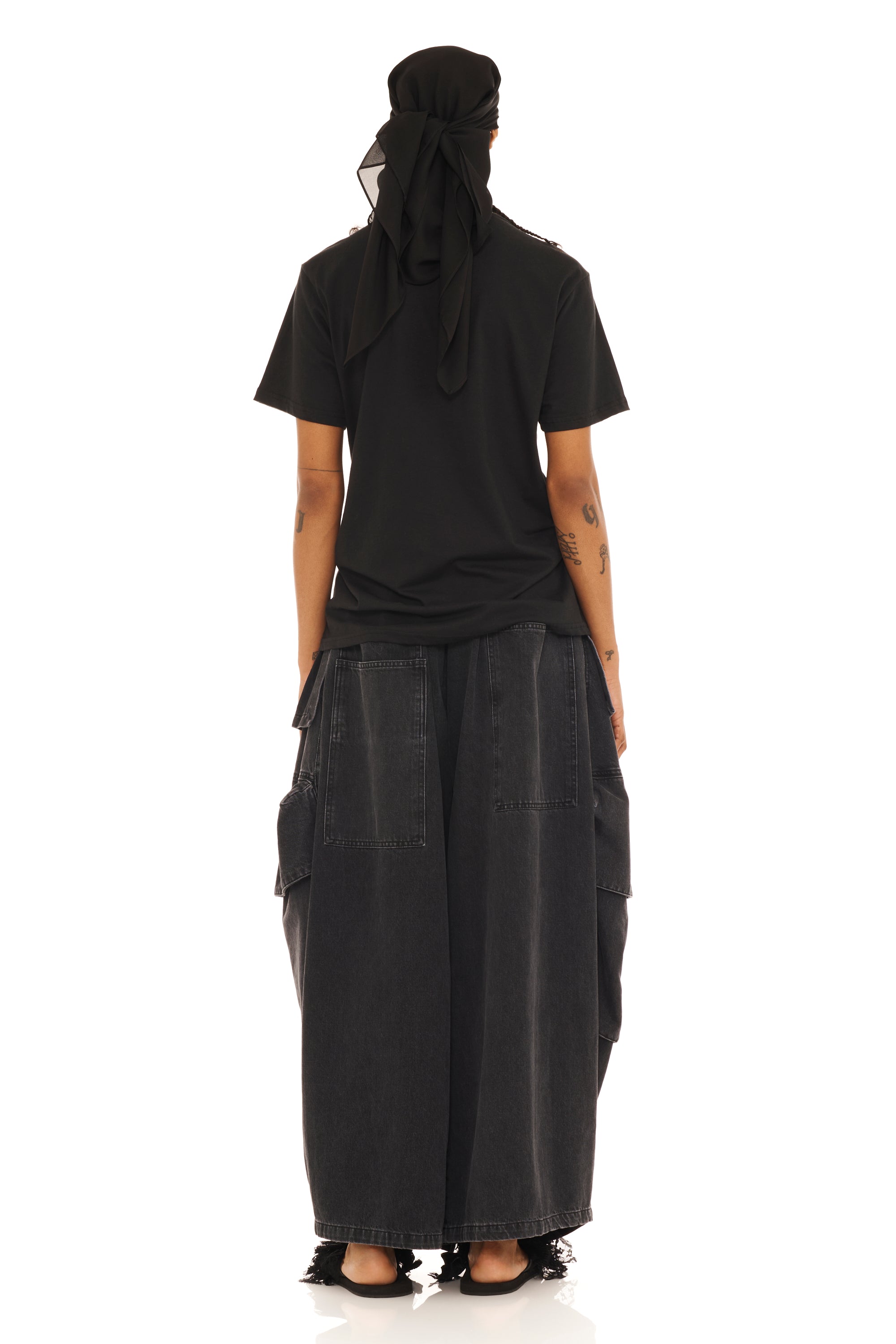 BLACK MINI TOSH TEE