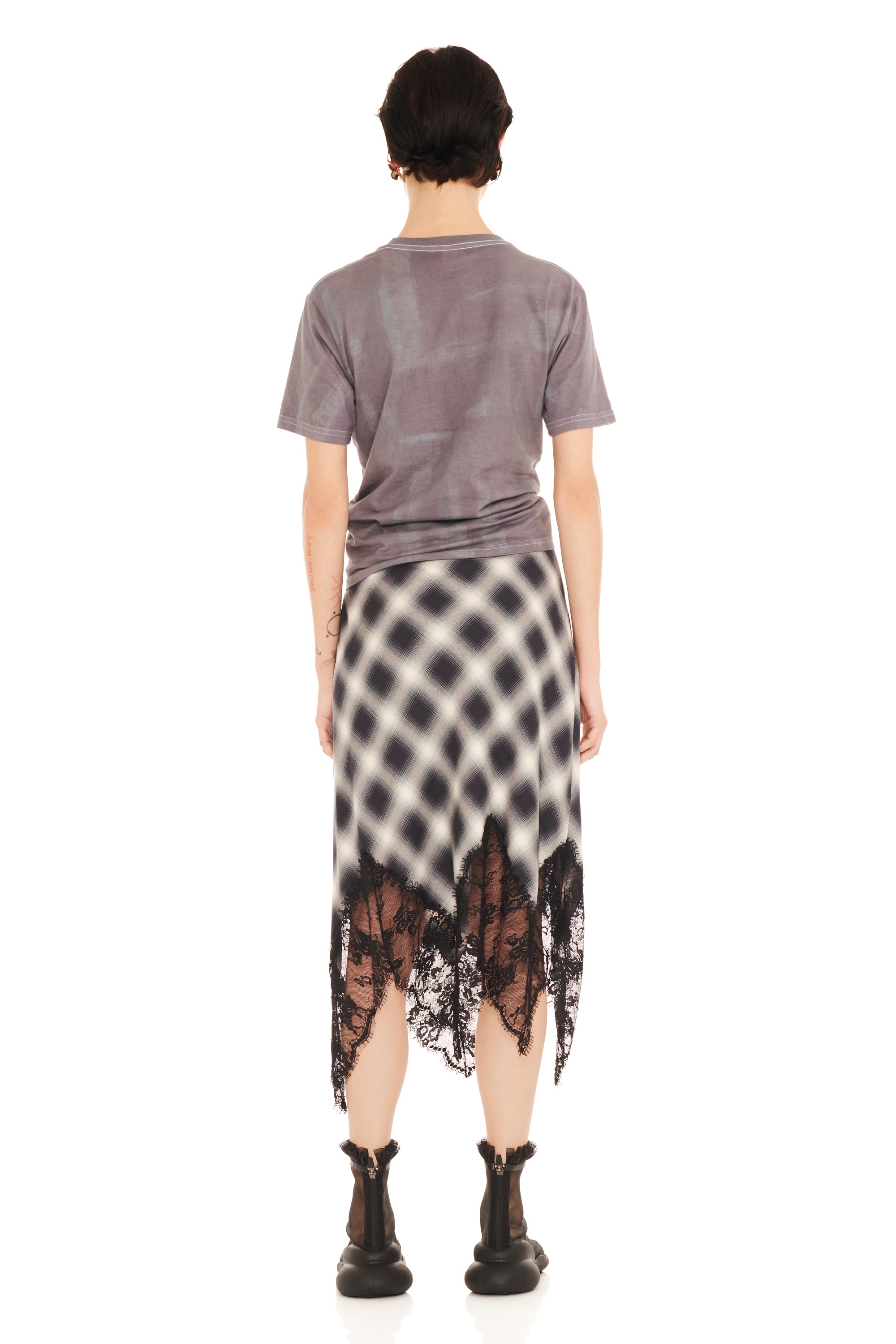 CHARCOAL DAISIES RING TEE