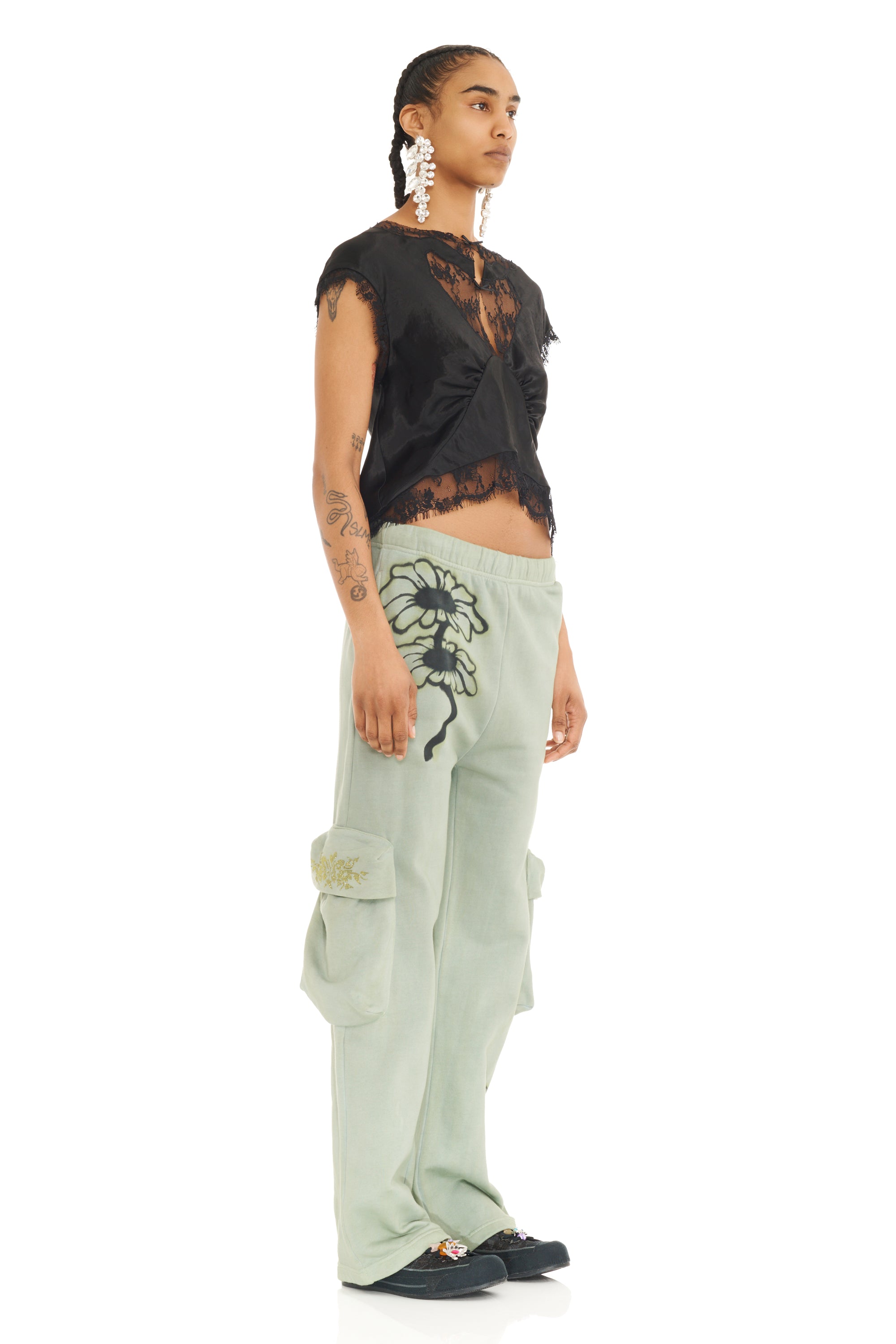 OLIVE TWIN FLOWERS CARGO SWEATPANT