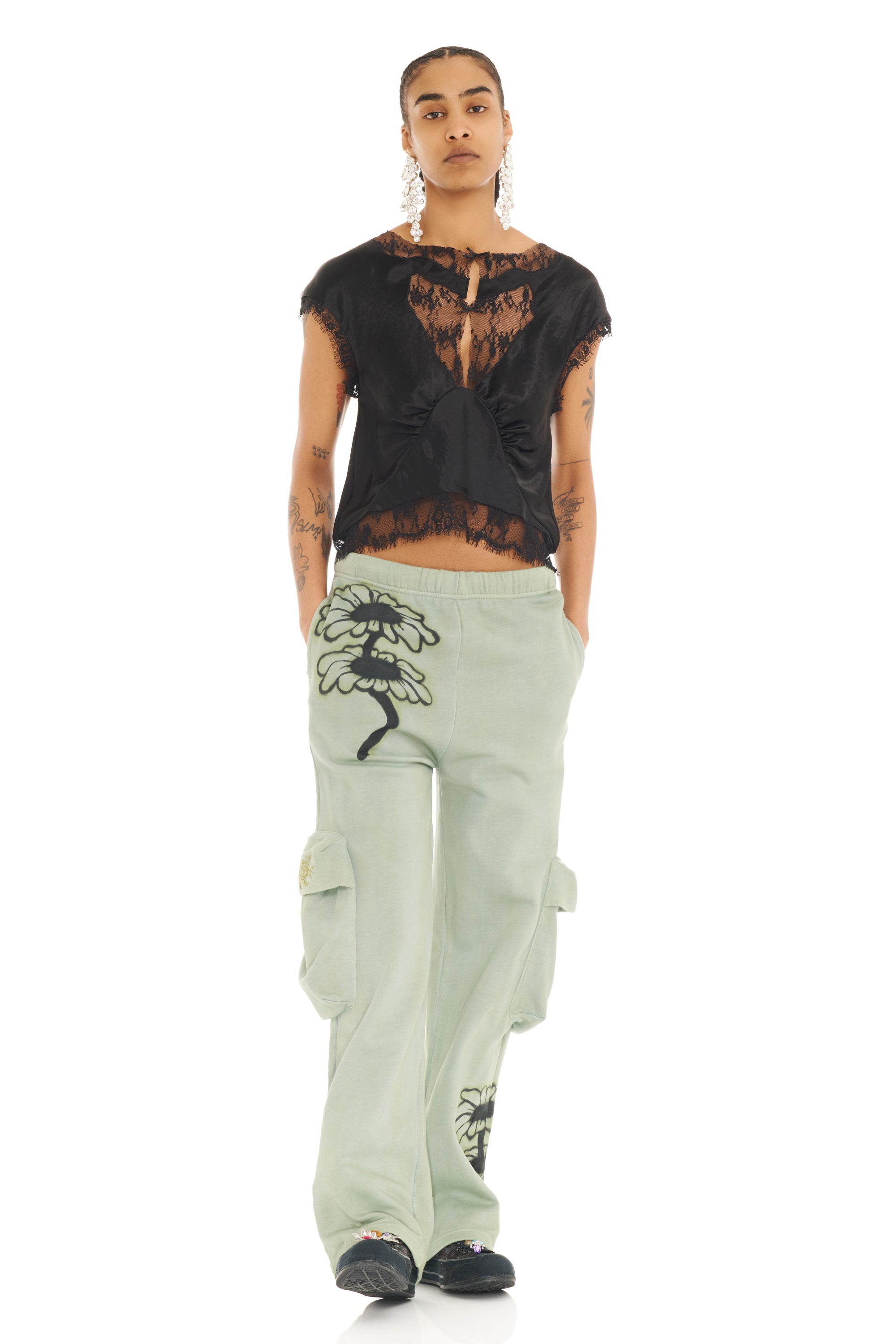 OLIVE TWIN FLOWERS CARGO SWEATPANT