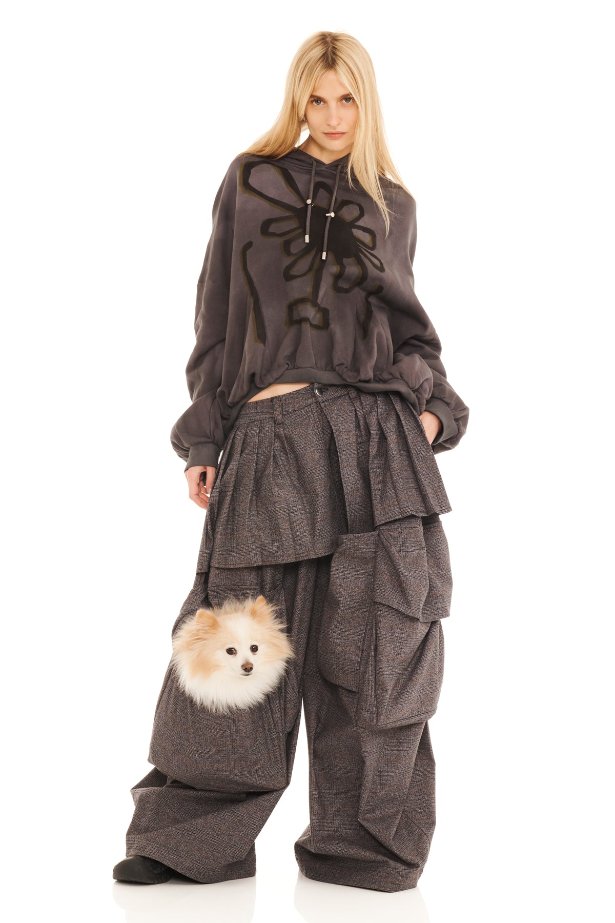 DARK CHARCOAL FLOWER POT GATHERED HOODIE
