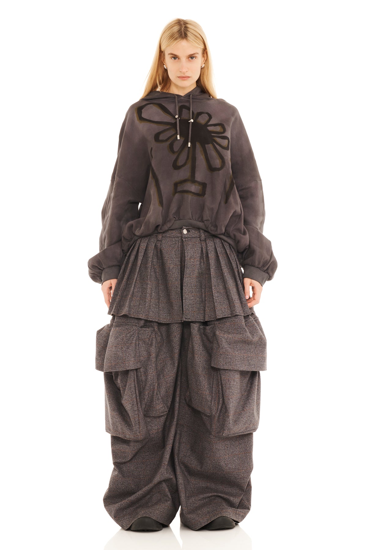 DARK CHARCOAL FLOWER POT GATHERED HOODIE