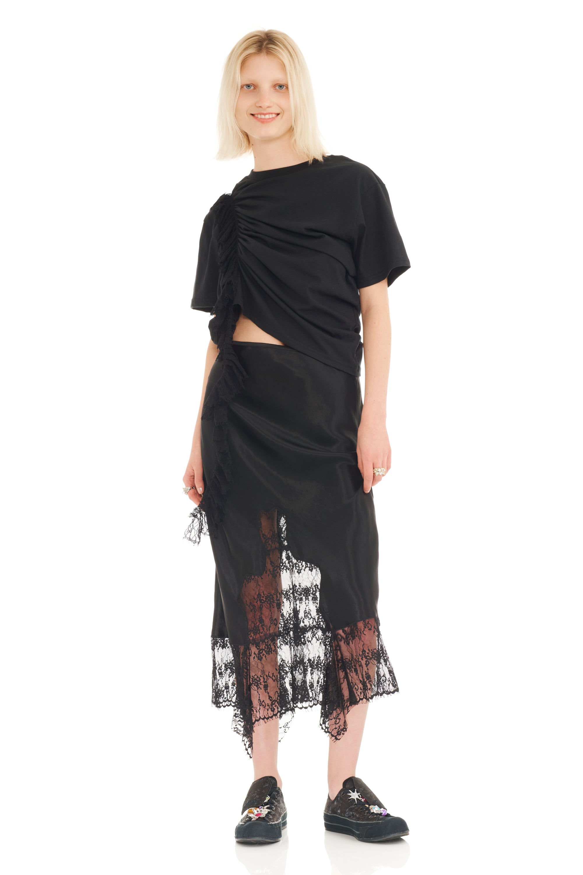 BLACK HISS SKIRT