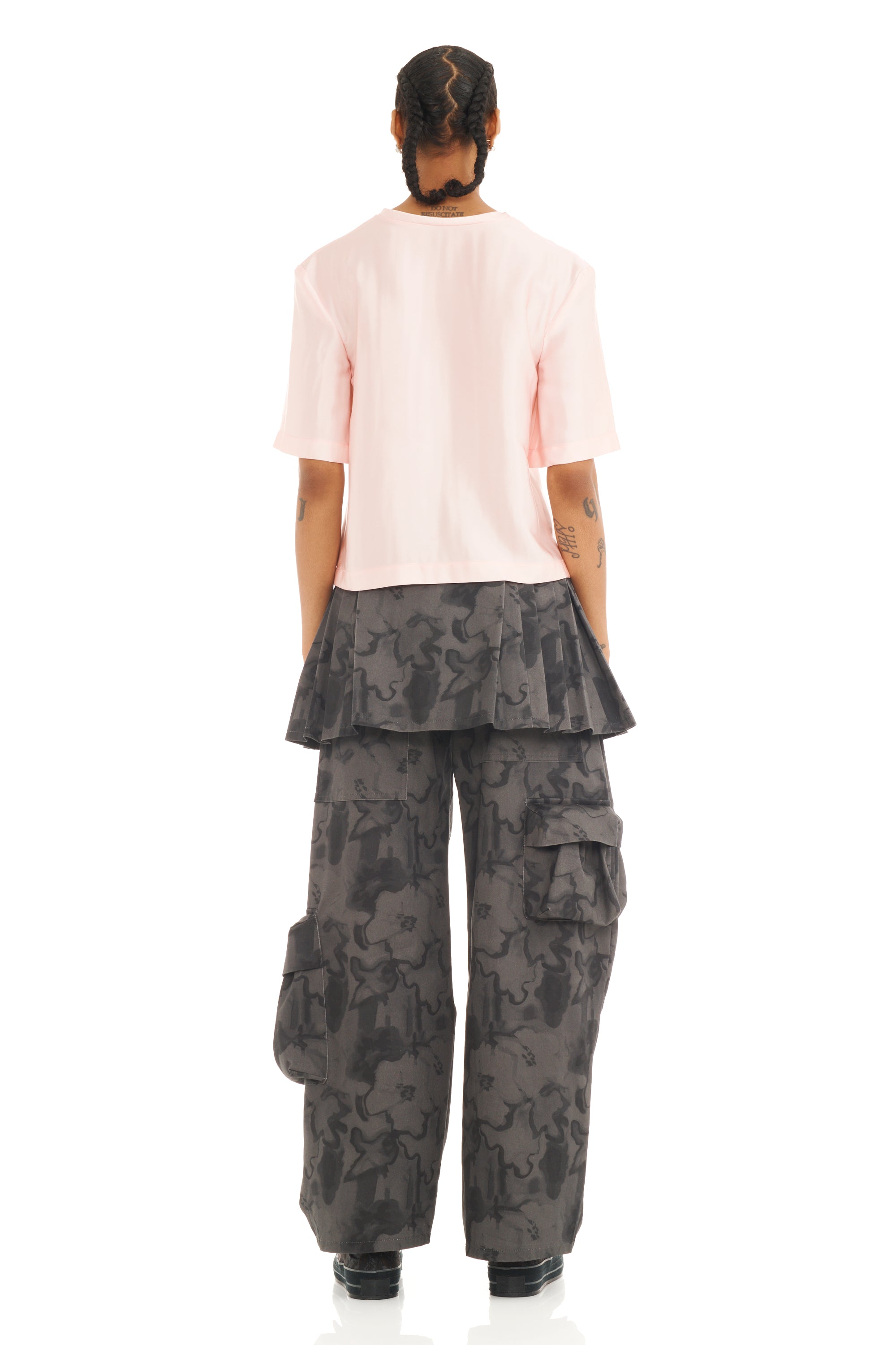 BLUSH FLOWER GOTH KRYSTLE TEE