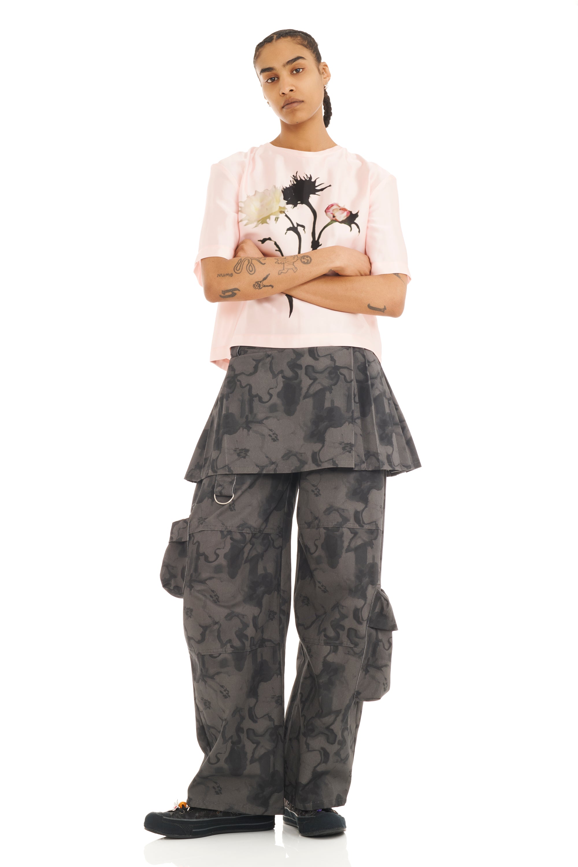 BLUSH FLOWER GOTH KRYSTLE TEE