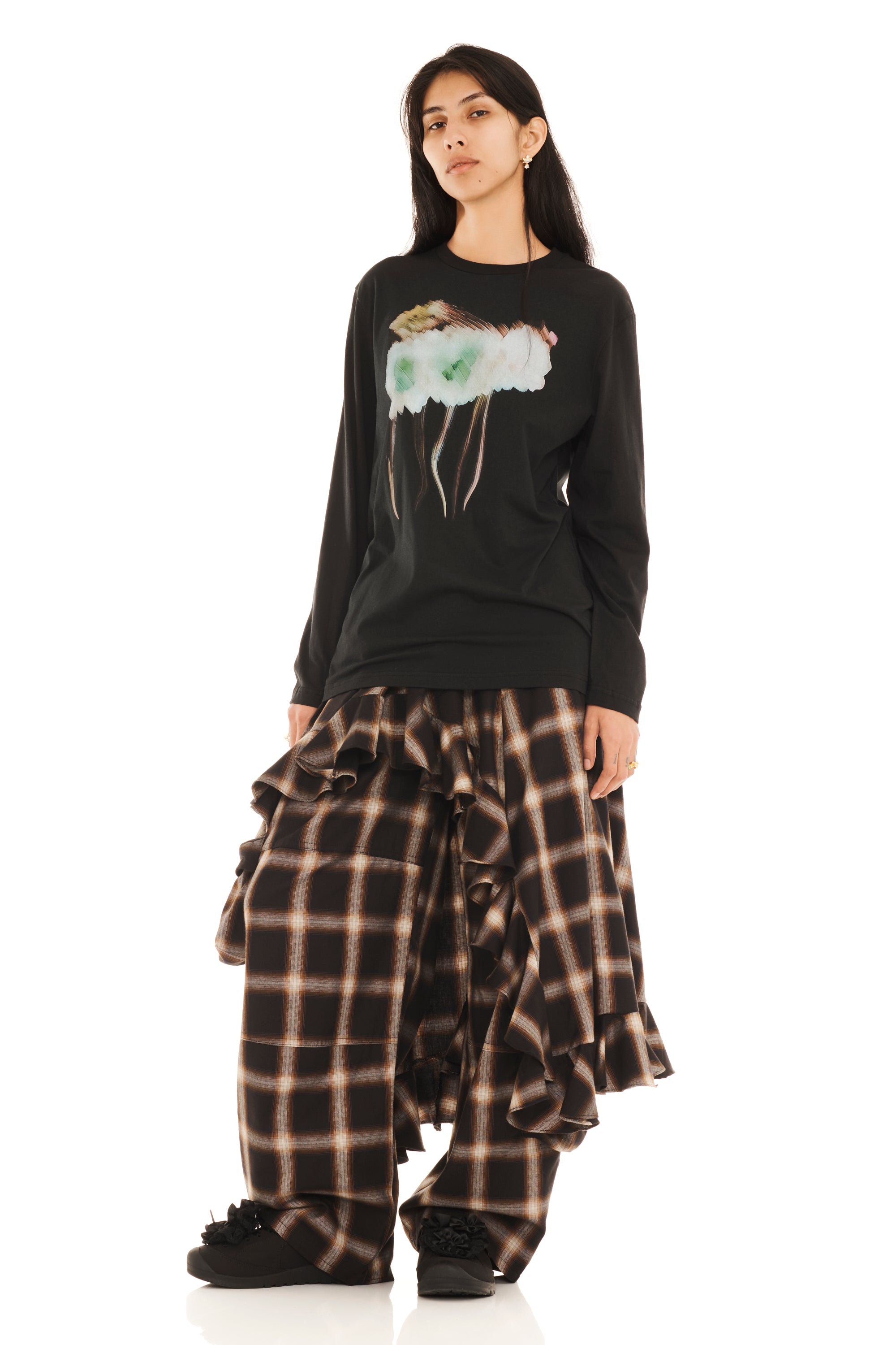 HOLLOW BLOSSOM L/S GRAPHIC TEE