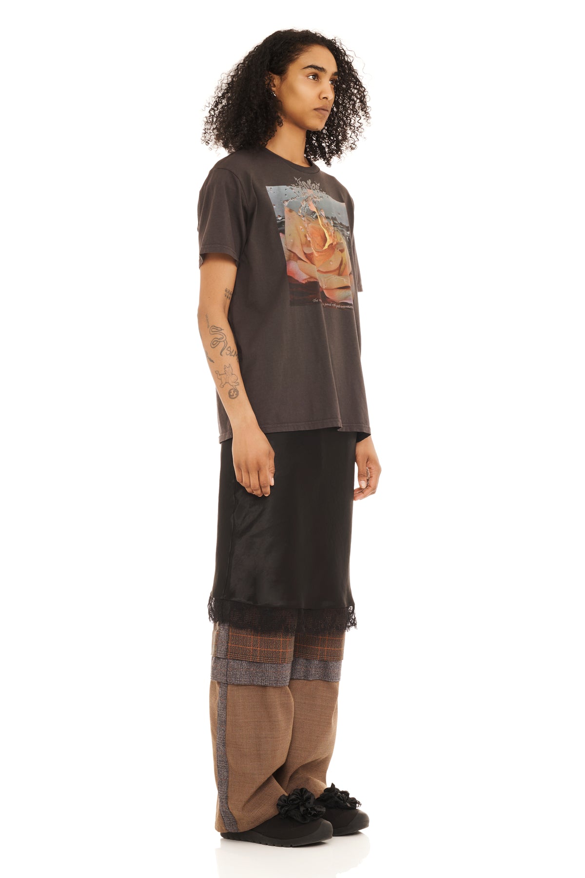 CHARCOAL INTENTIONS RHINESTONE GRAPHIC TEE