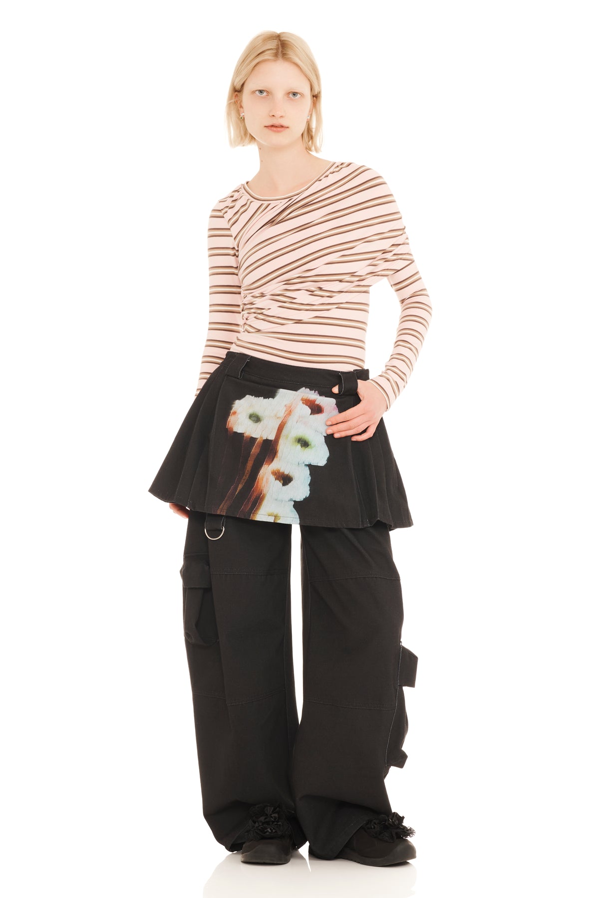 HOLLOW BLOSSOM LAWN SKIRT CARGO PANT