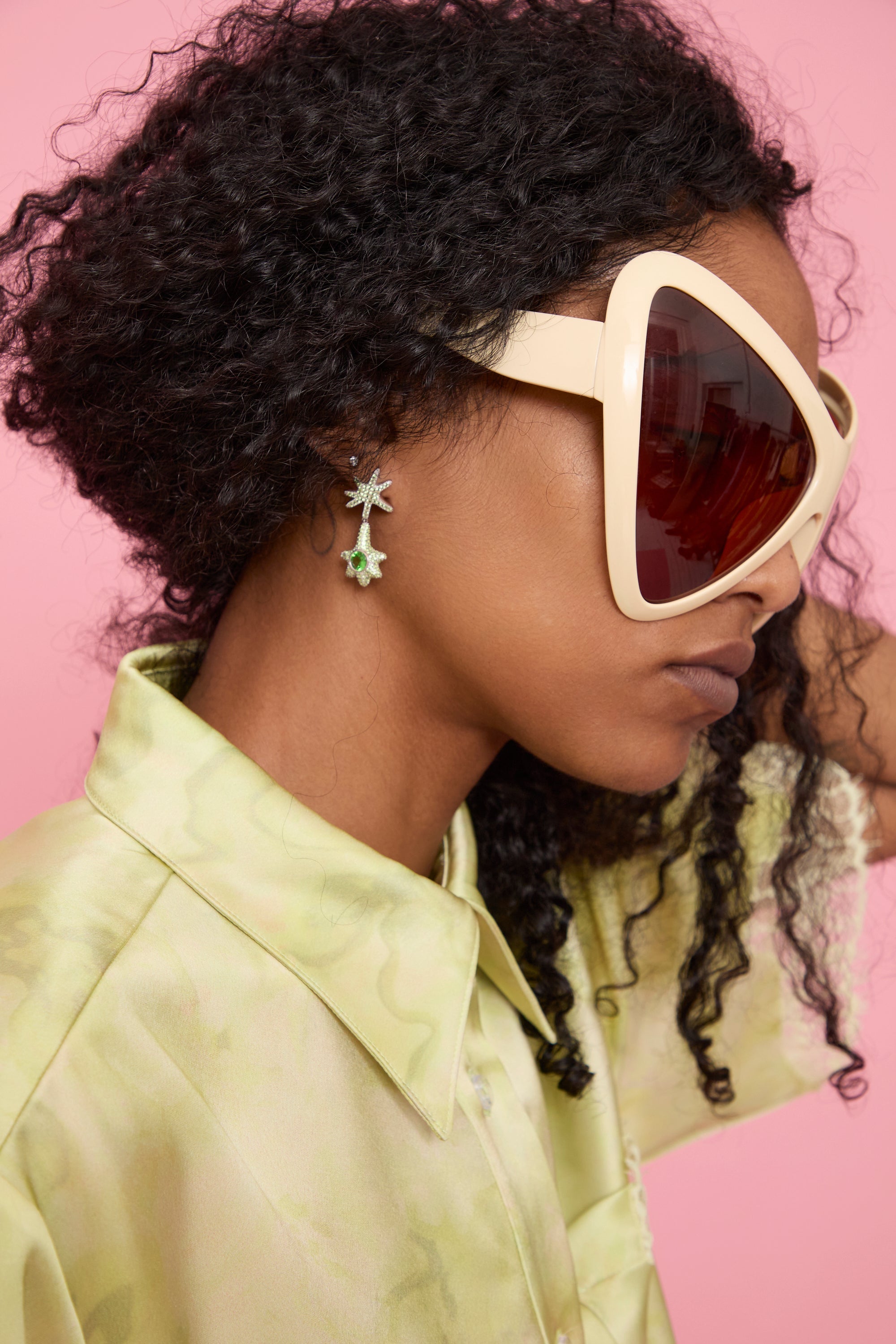 APPLE GREEN STAR DROP EARRING