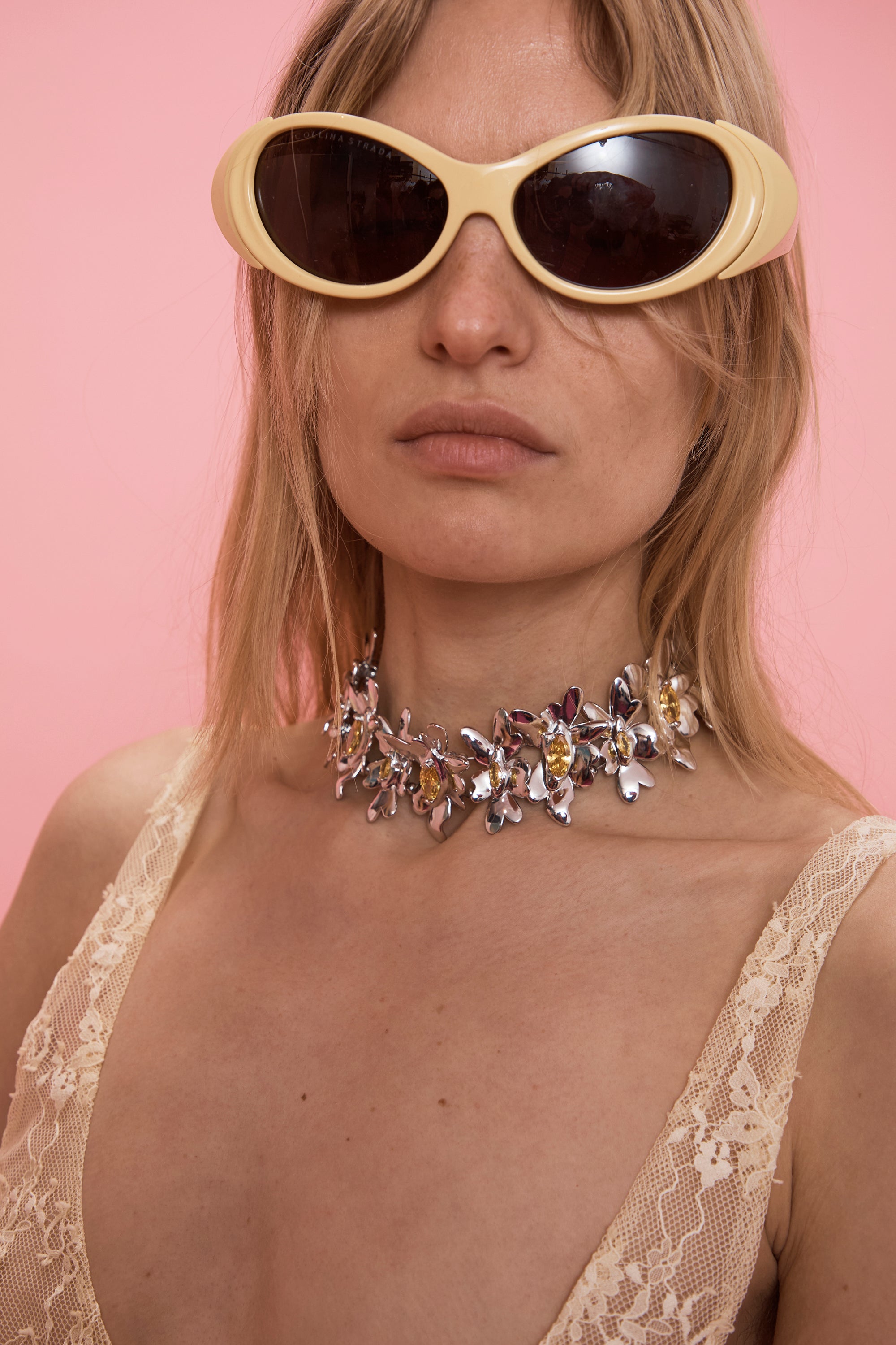 LEMON MEGA DAISY NECKLACE