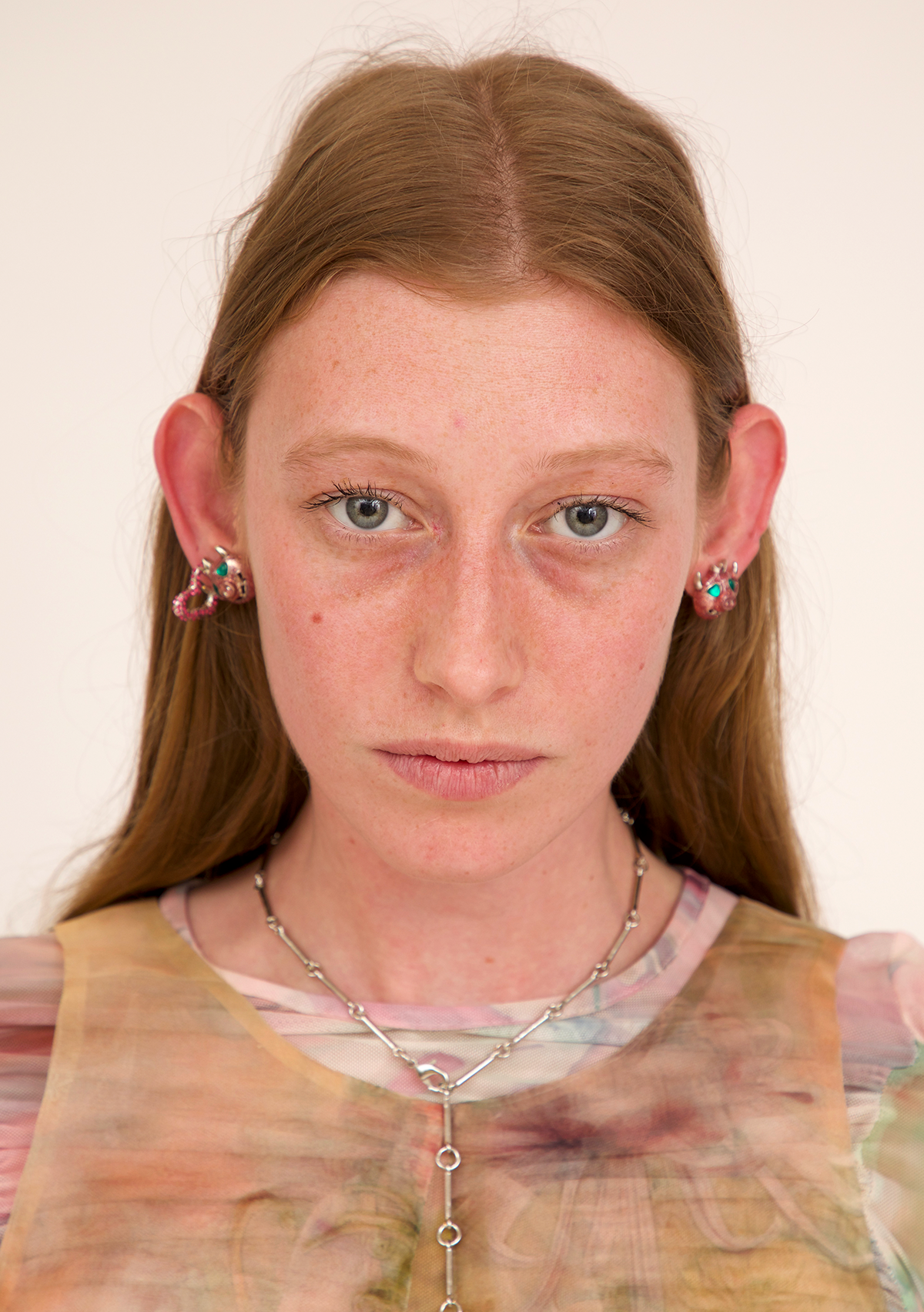 LIGHT PINK RHINESTONE HEART EARRINGS