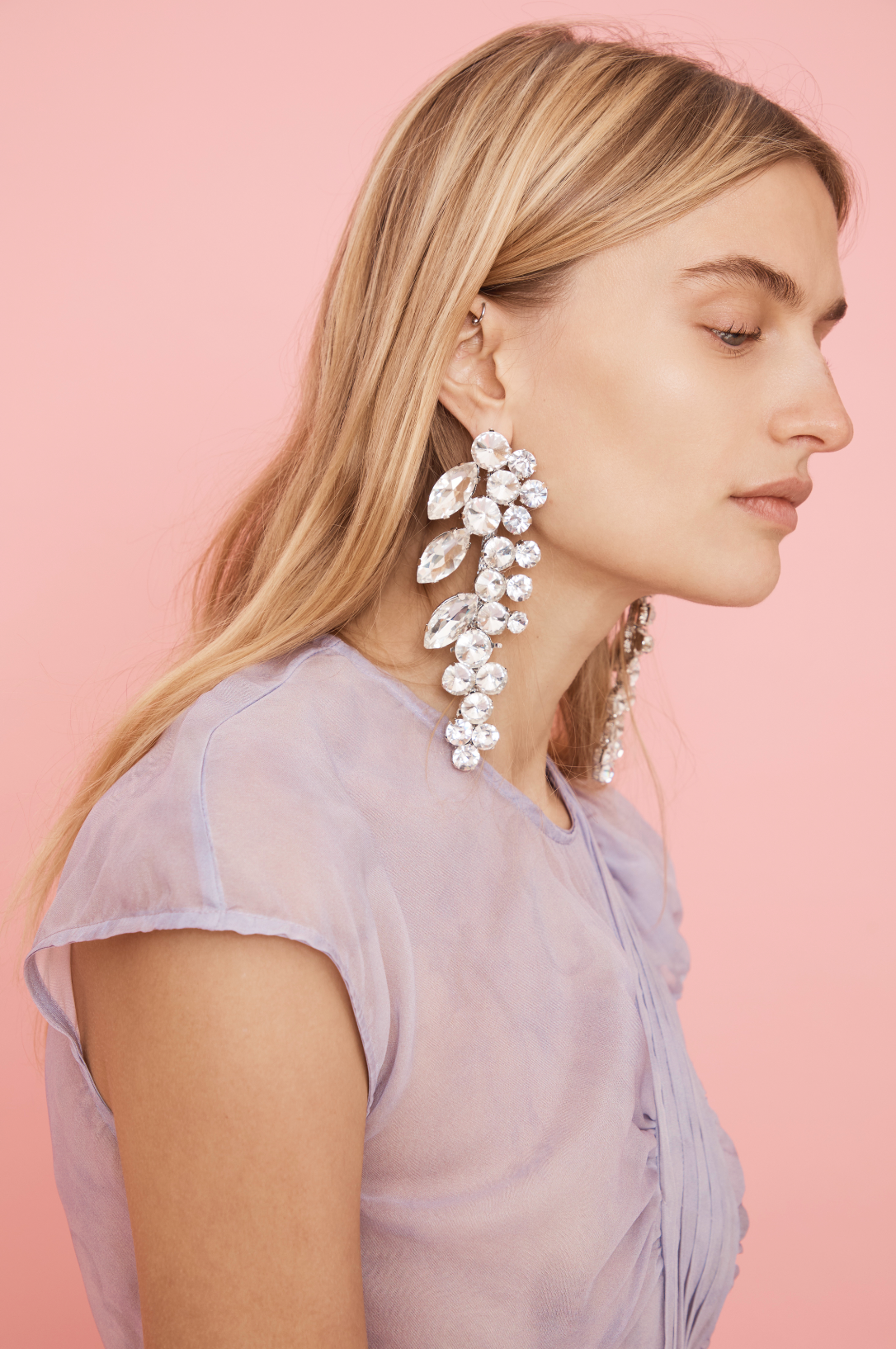 CRYSTAL CLEAR CHANDELIER EARRING