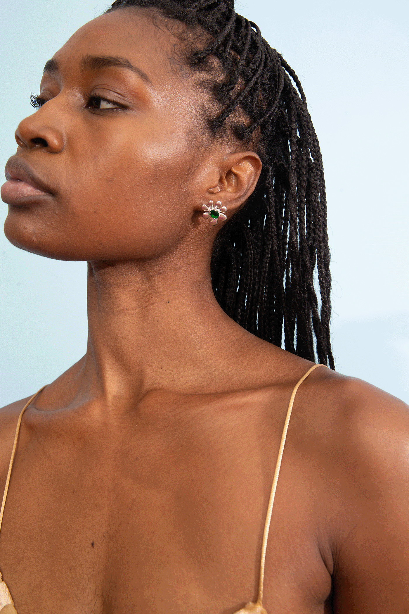 LIGHT ROSE-EMERALD SQUASHED BLOSSOM EARRING