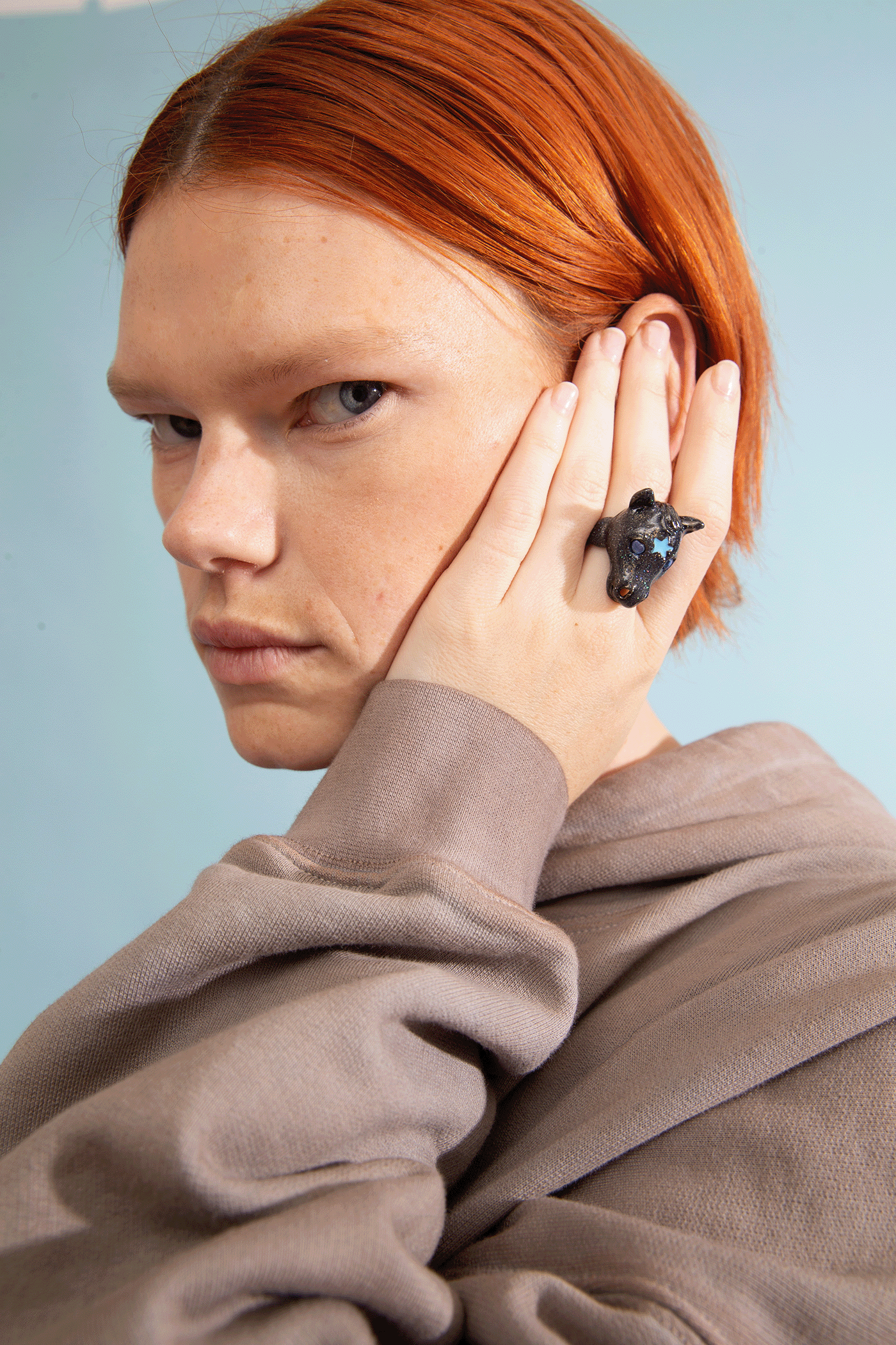 GLITTER GREY BABY PONY RING