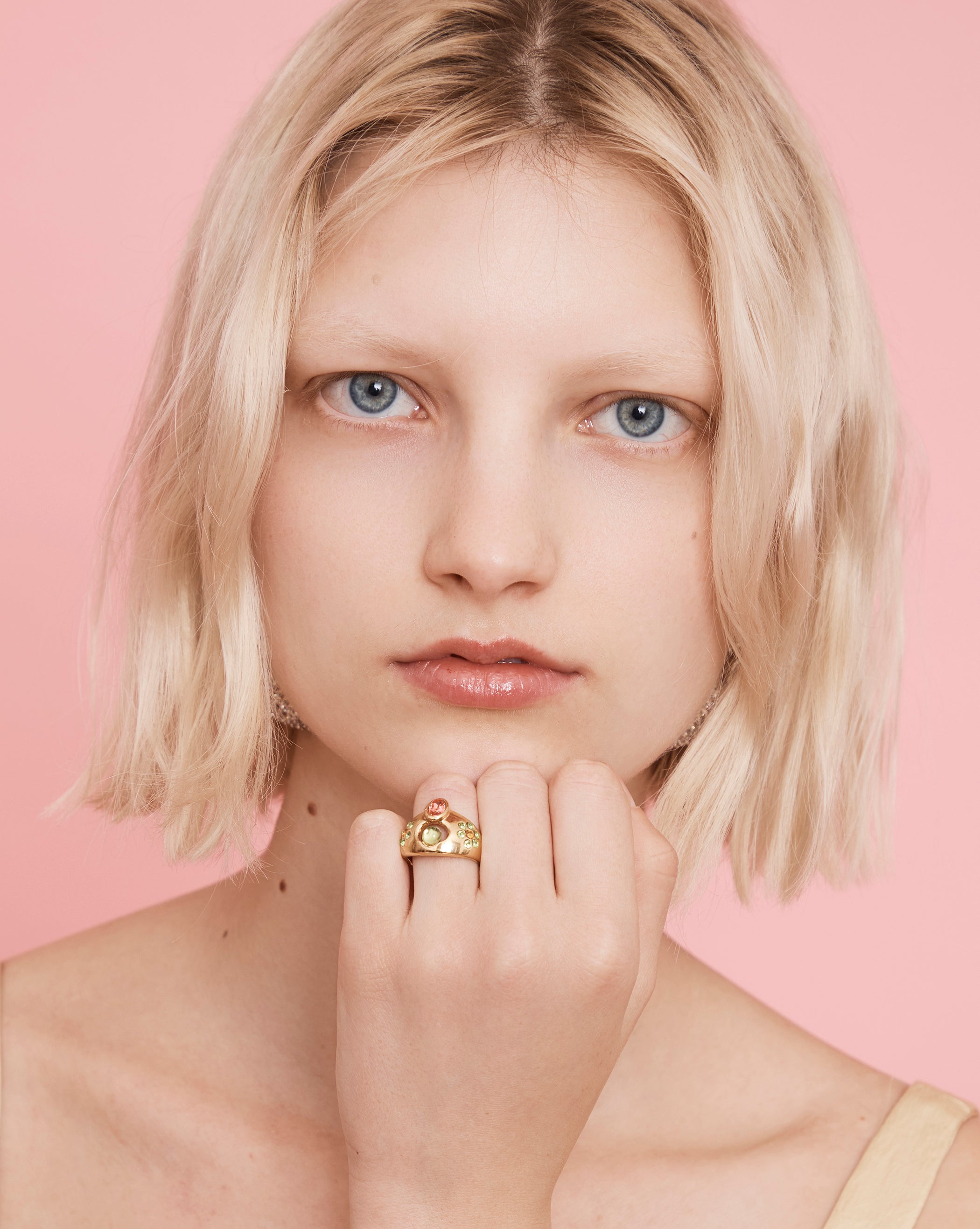 GOLD APPLE COSMIC DAISY RING