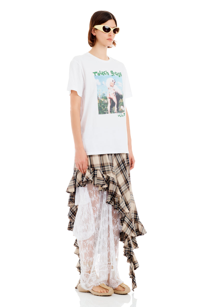 TOUCH GRASS GRAPHIC TEE