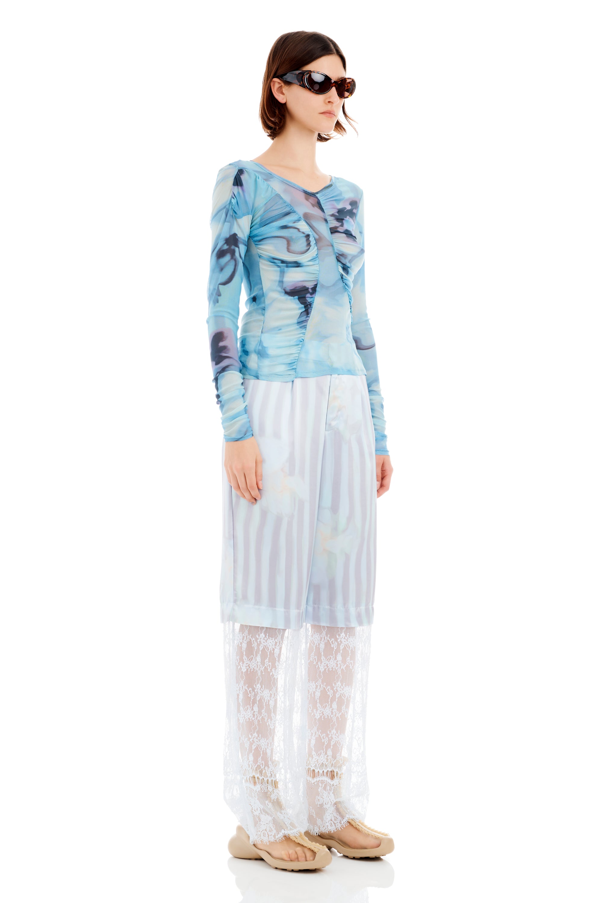 SKY WATERCOLOR FLORAL SERPENTINE L/S TOP