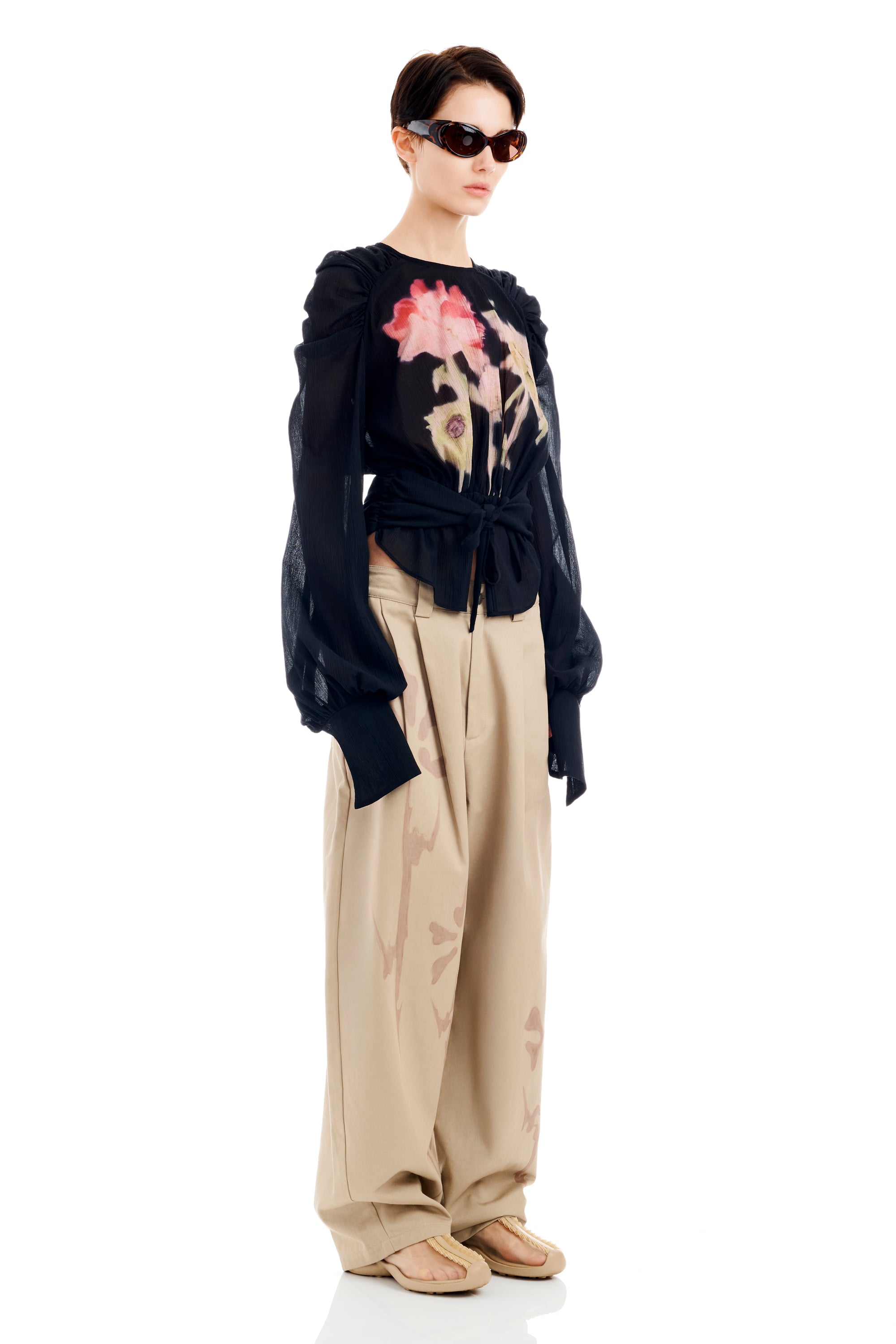 BLACK FLOWER DRIP IRIS TOP