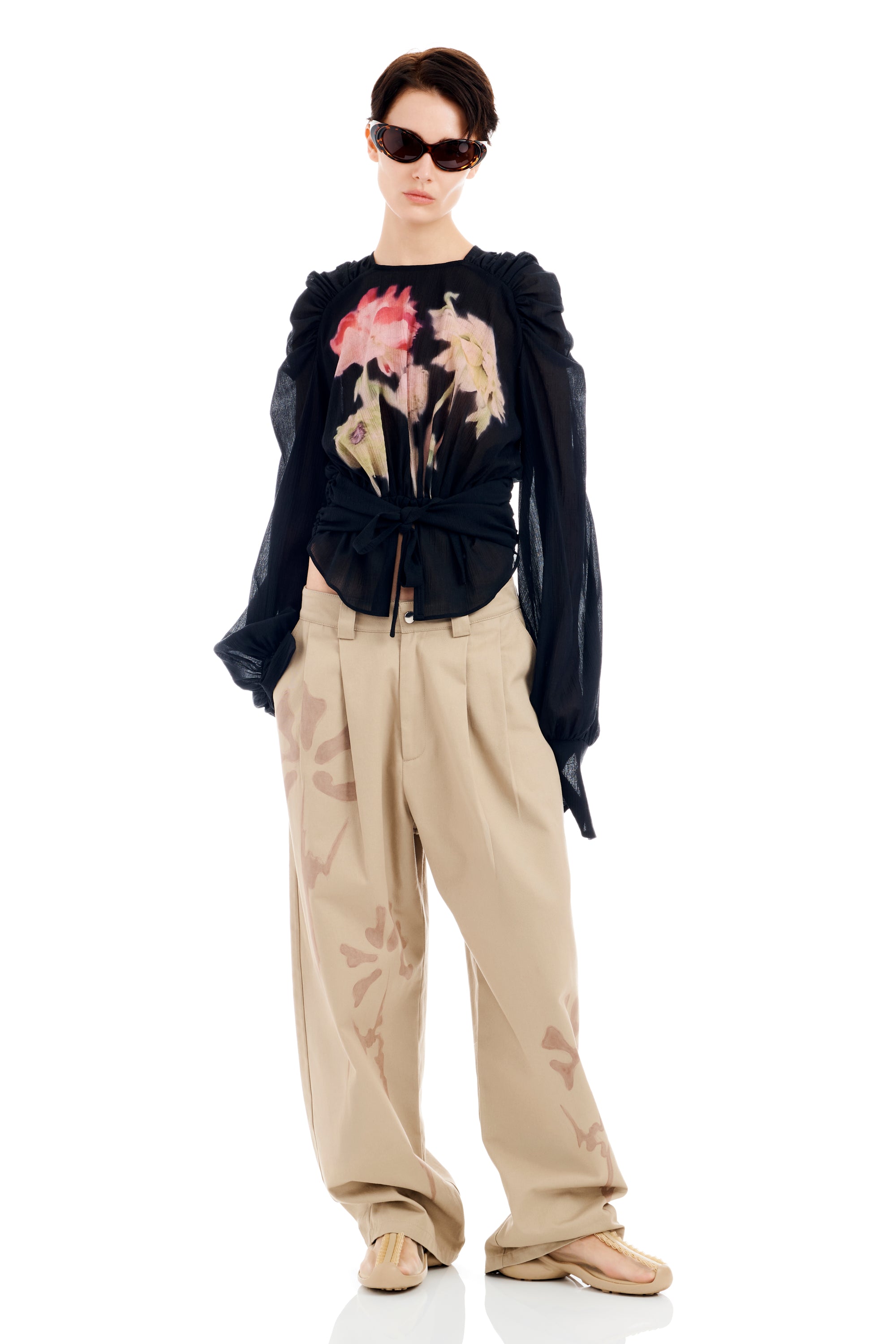 BLACK FLOWER DRIP IRIS TOP