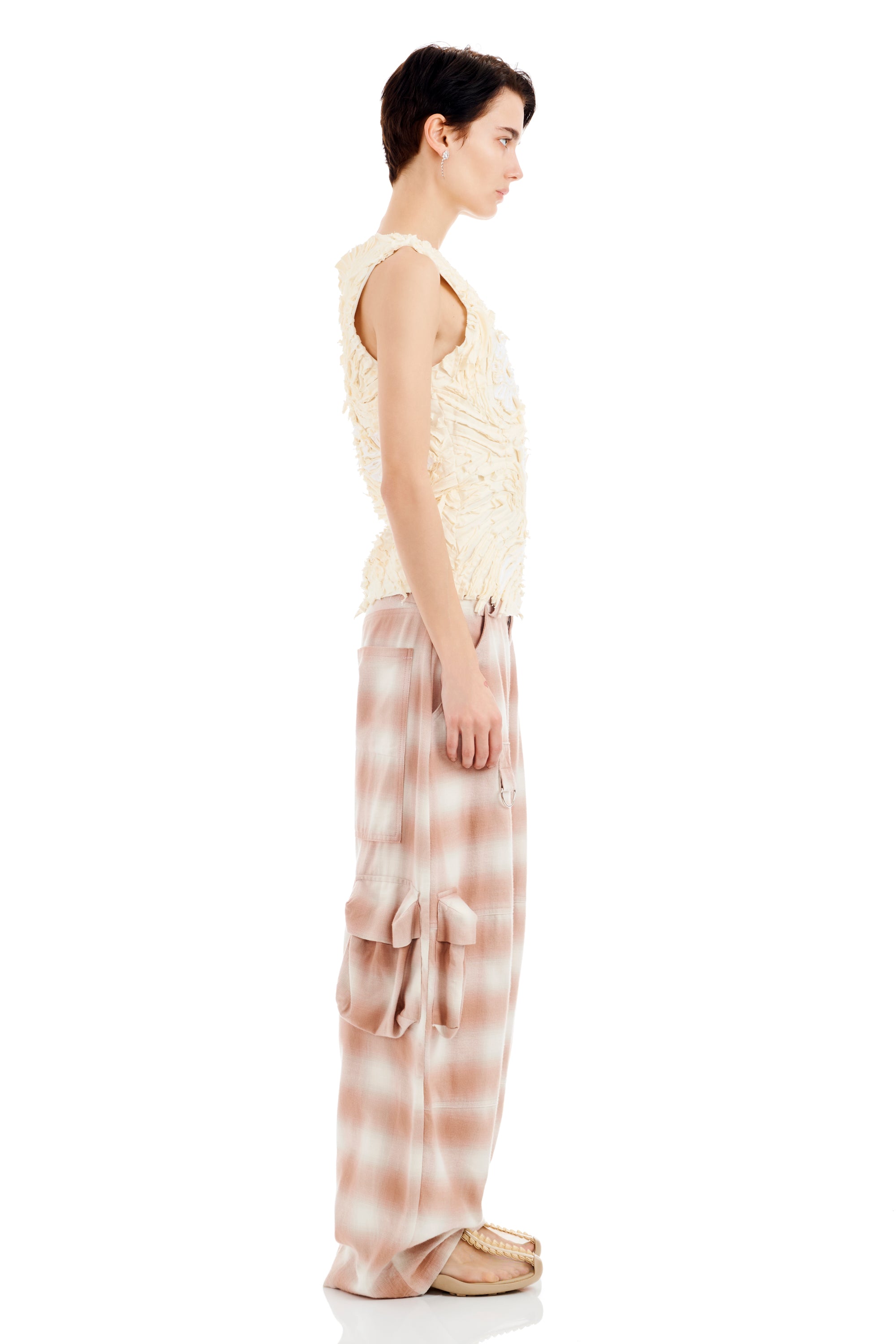 IVORY CHIRP FLOWER TANK