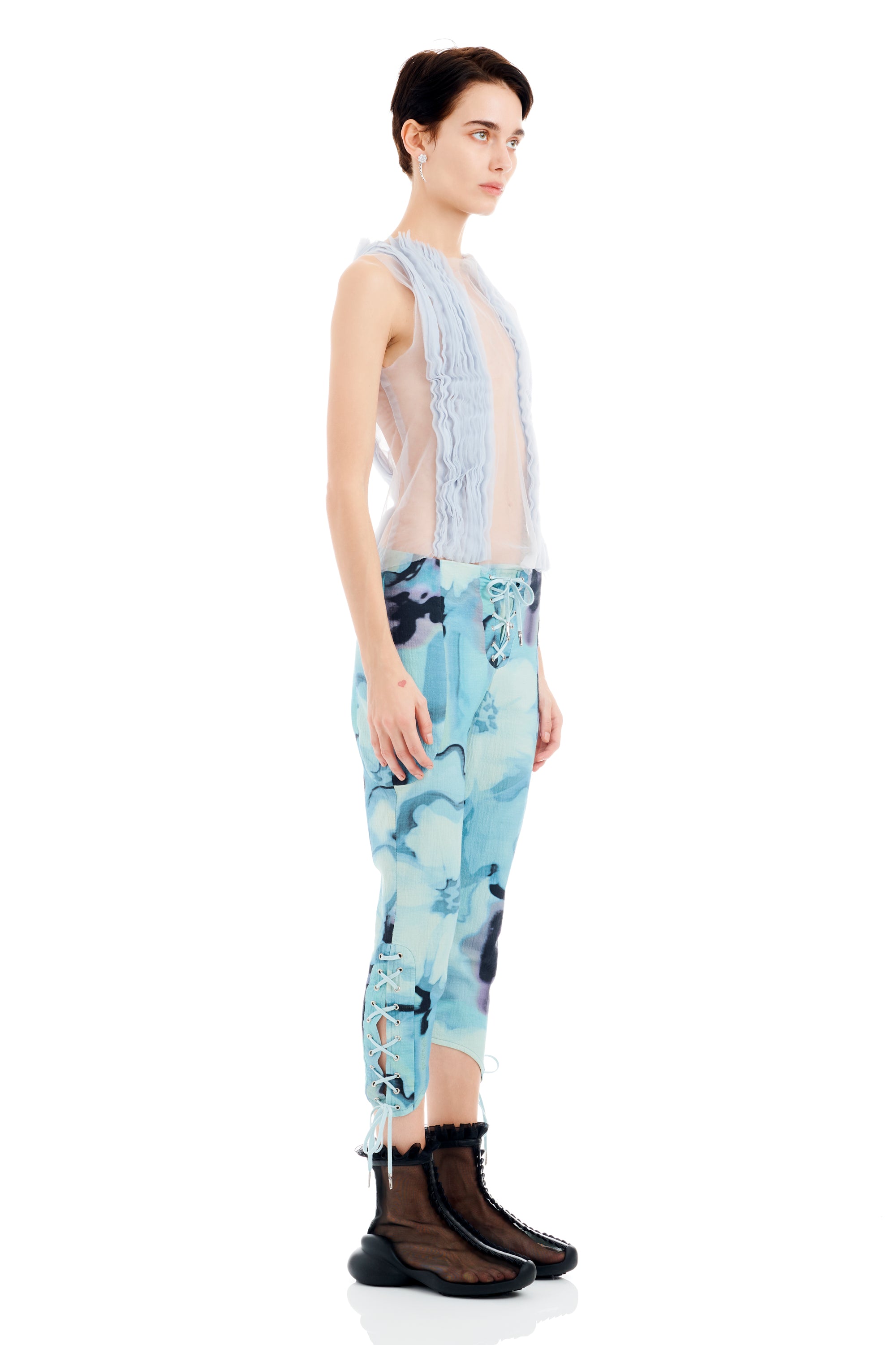 SKY WATERCOLOR FLORAL BANEBERRY PANT