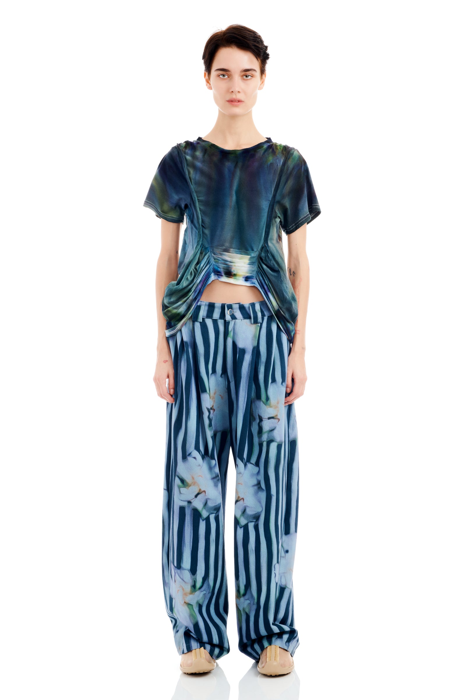 WAVY NAVY FLOWER STRIPE CATCHFLY PANT | Collina Strada