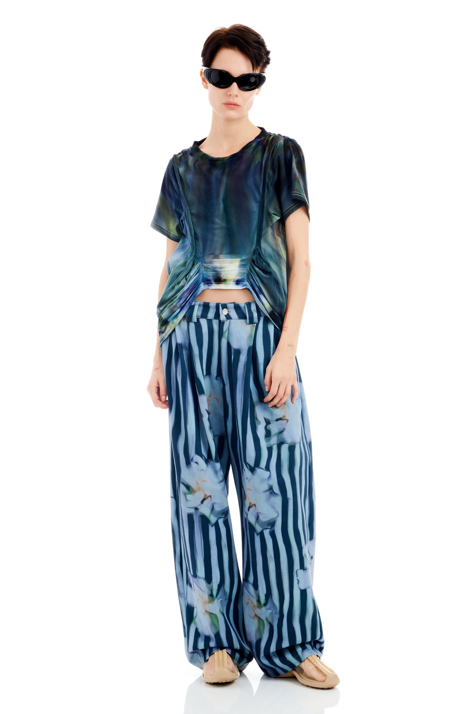 WAVY NAVY FLOWER STRIPE CATCHFLY PANT | Collina Strada