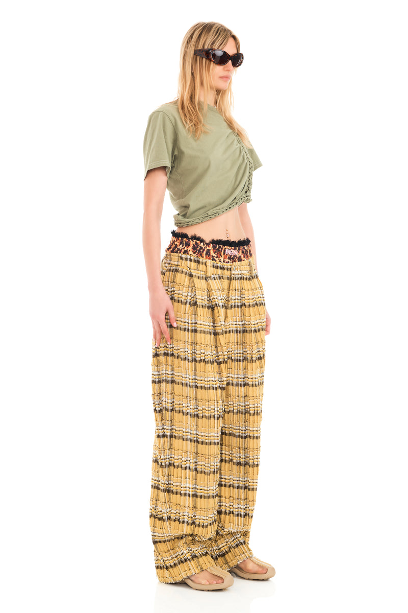 OLIVE CLOVER TEE