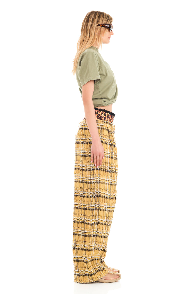 OLIVE CLOVER TEE