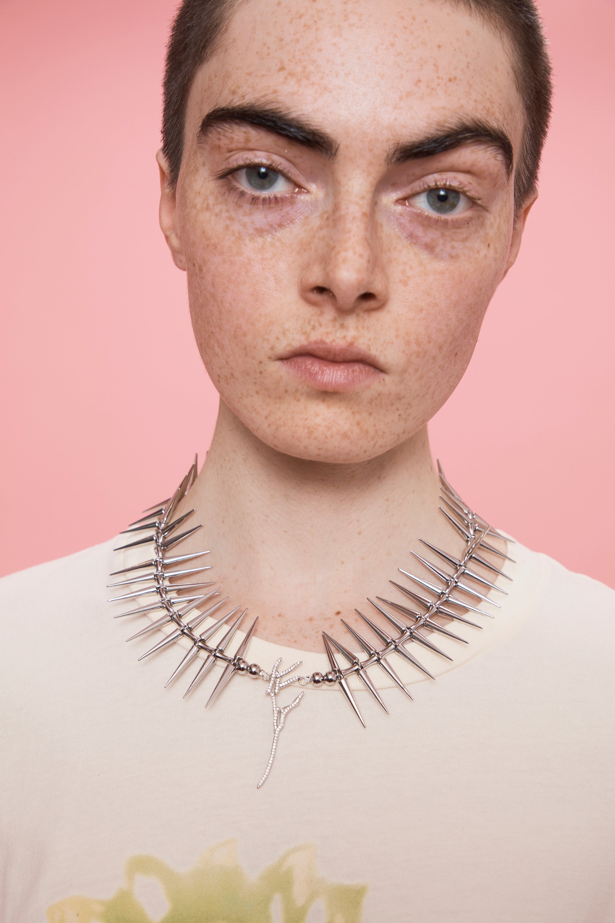 SPIKY WING NECKLACE