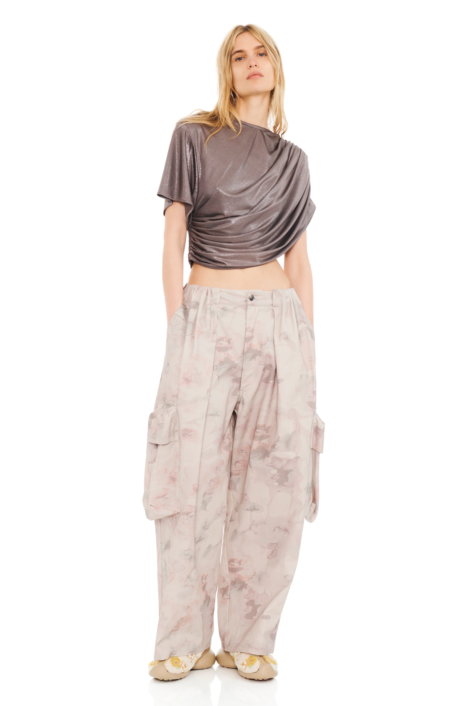 WASHED BEIGE WATERCOLOR ROSES PLEATED CARGO PANT
