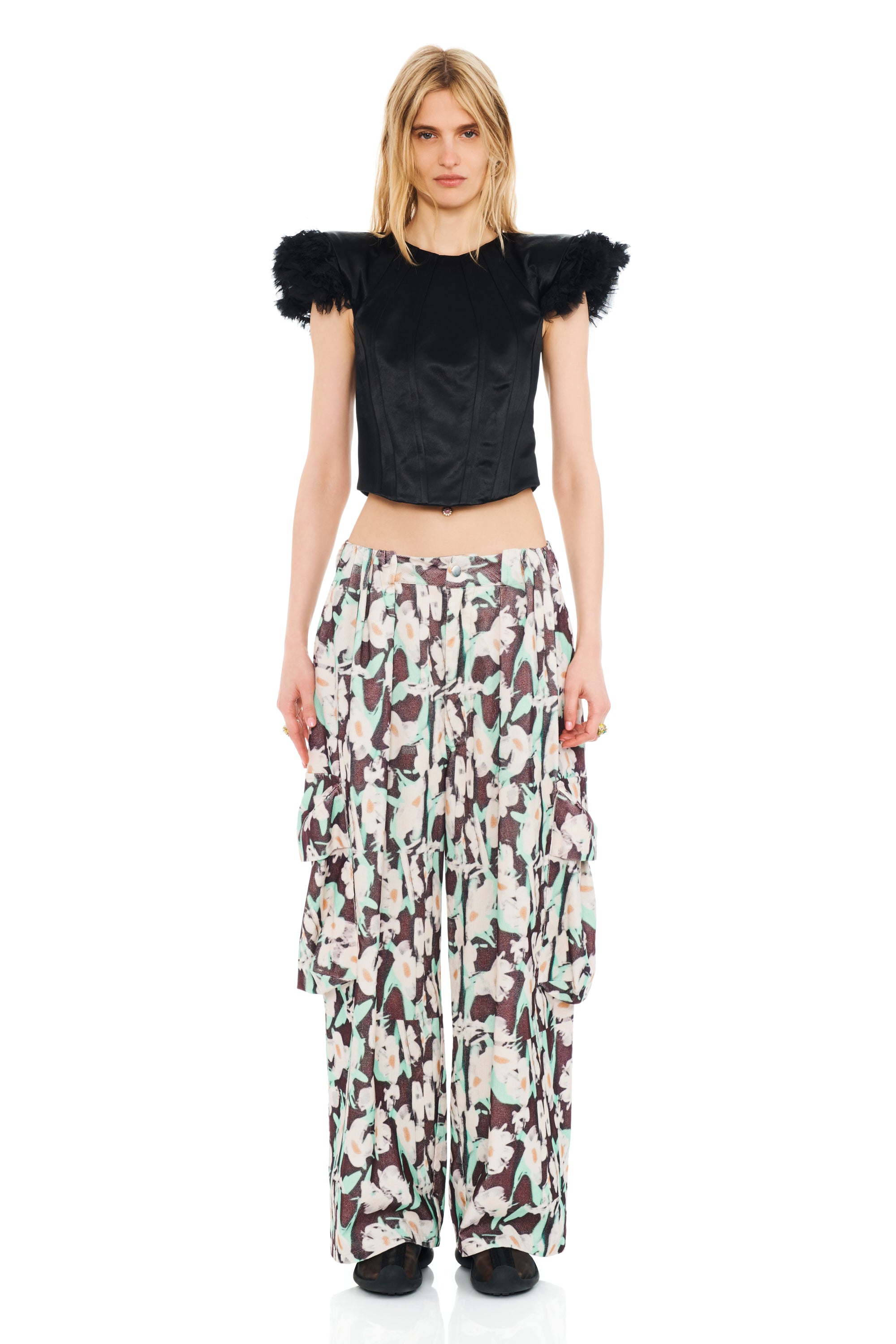 BLACK PAINTED DAISY PLEATED CARGO PANT