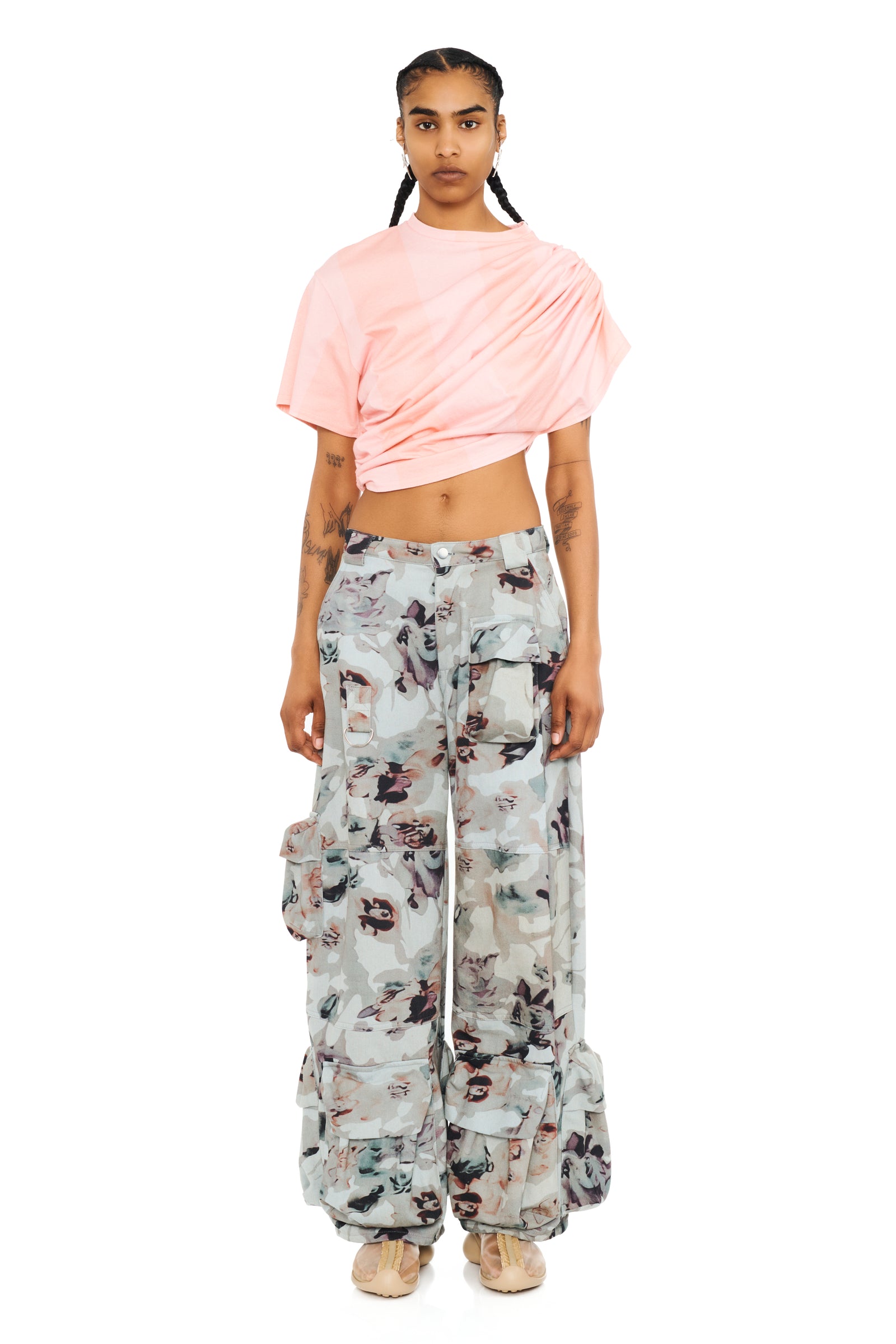 BEIGE WATERCOLOR ROSES GARDEN CARGO PANT | COLLINA STRADA