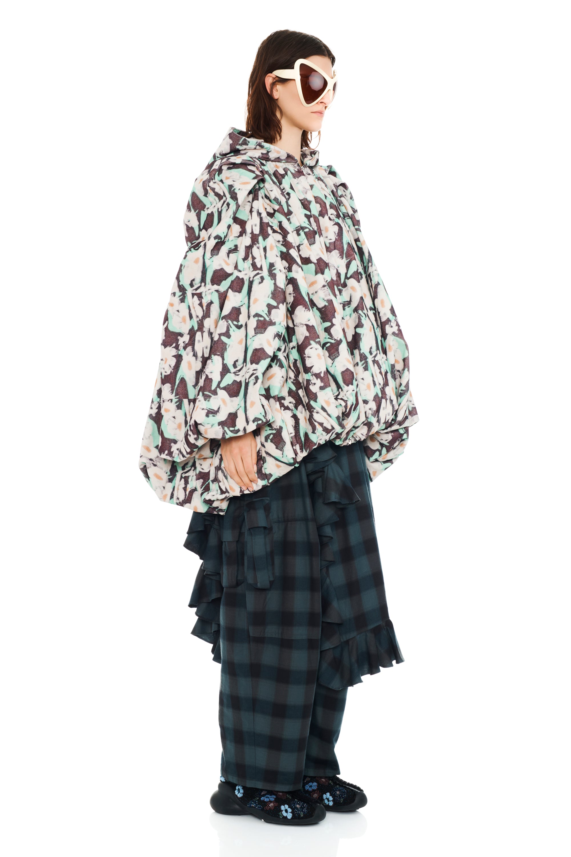 BLACK PAINTED DAISY PILLOW COAT