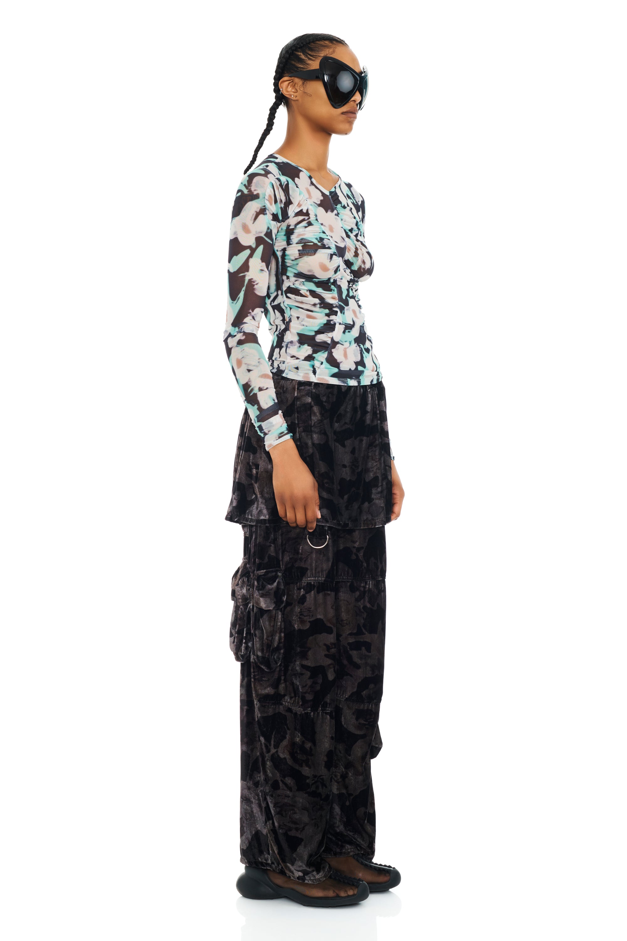 BLACK WATERCOLOR ROSES LAWN SKIRT CARGO PANT